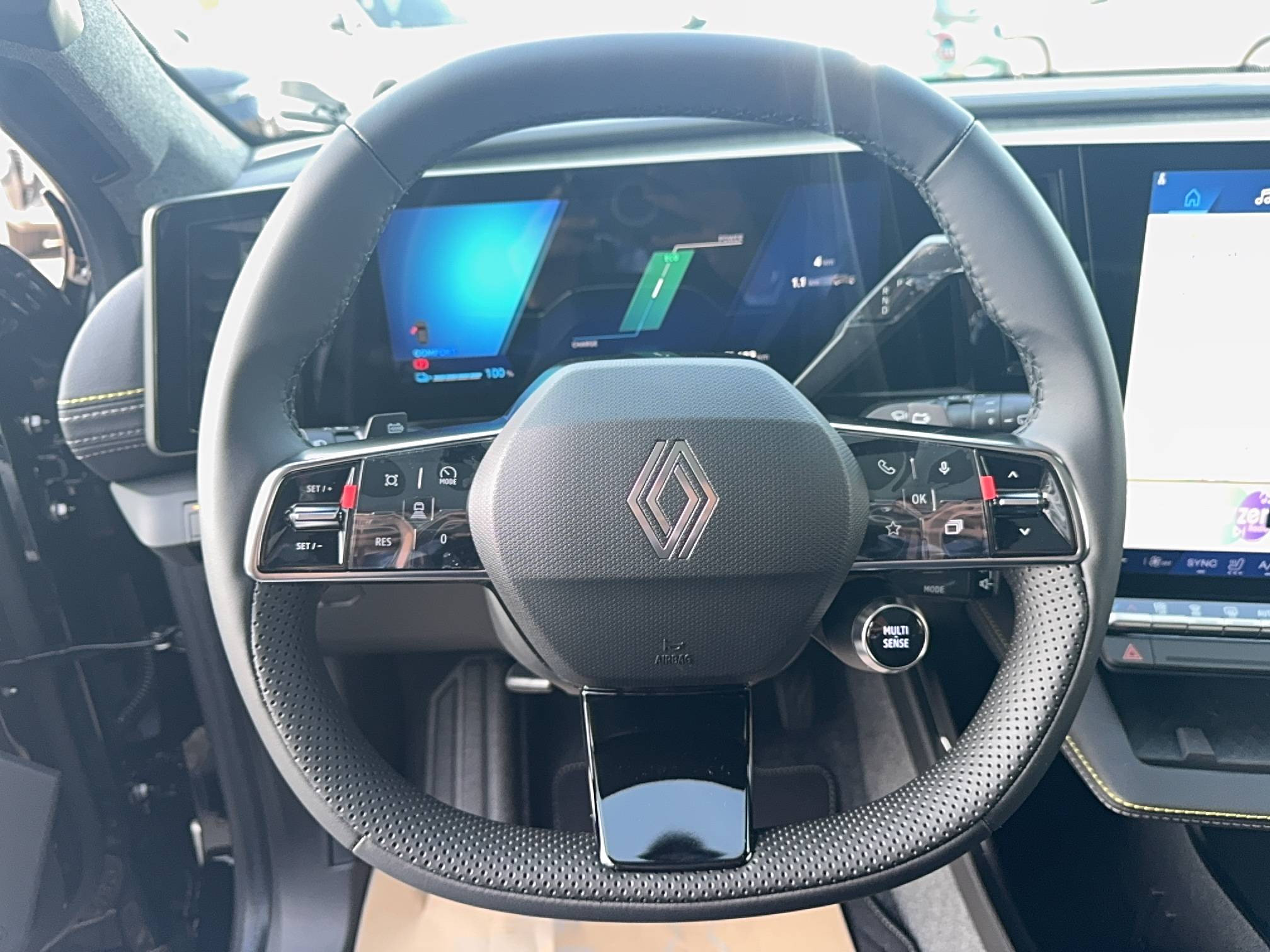 Vente en ligne Renault Scenic E-Tech Scenic E-Tech électrique 220 ch grande autonomie au prix de 49 990 €
