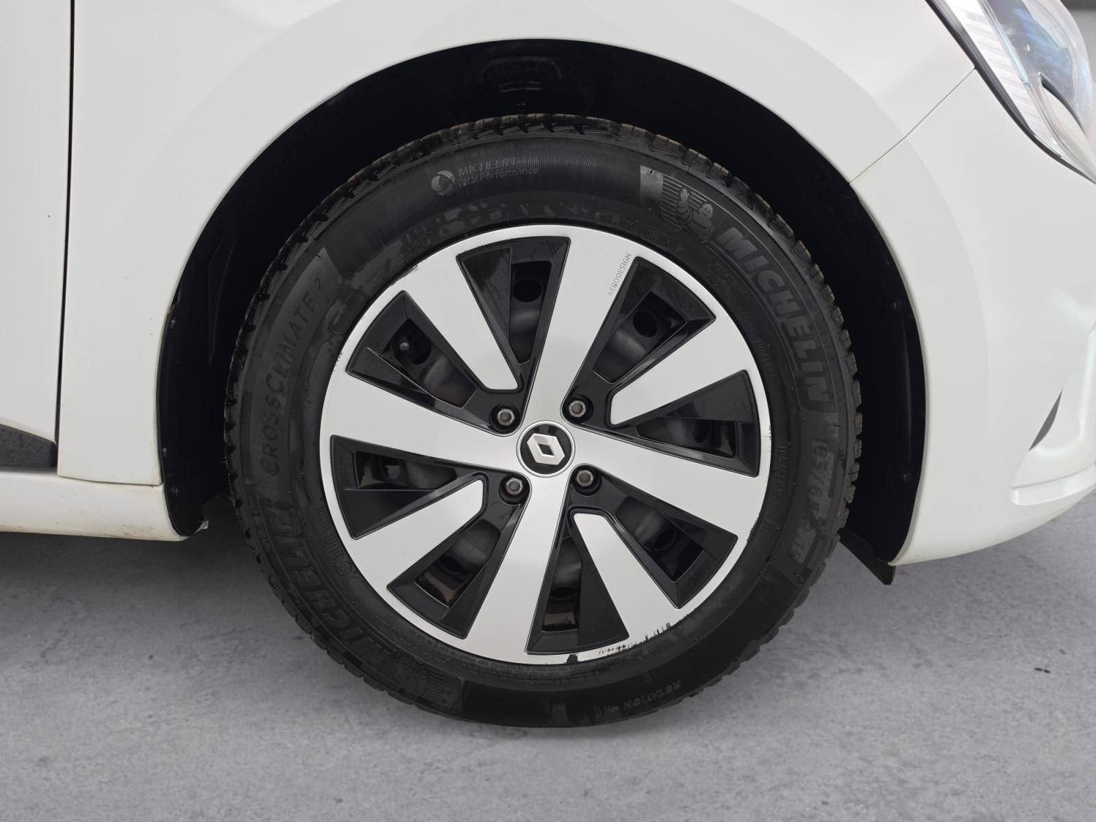 Vente en ligne Renault Clio 5 Clio TCe 90 au prix de 13 790 €