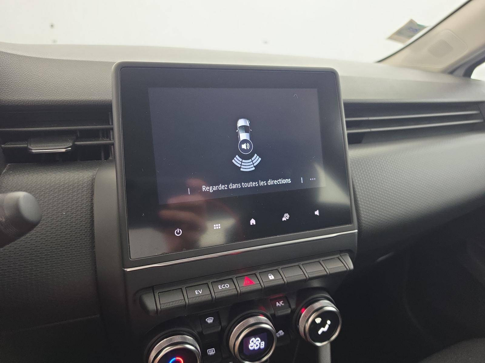 Vente en ligne Renault Clio 5 Clio E-Tech 140 - 21N au prix de 14 890 €