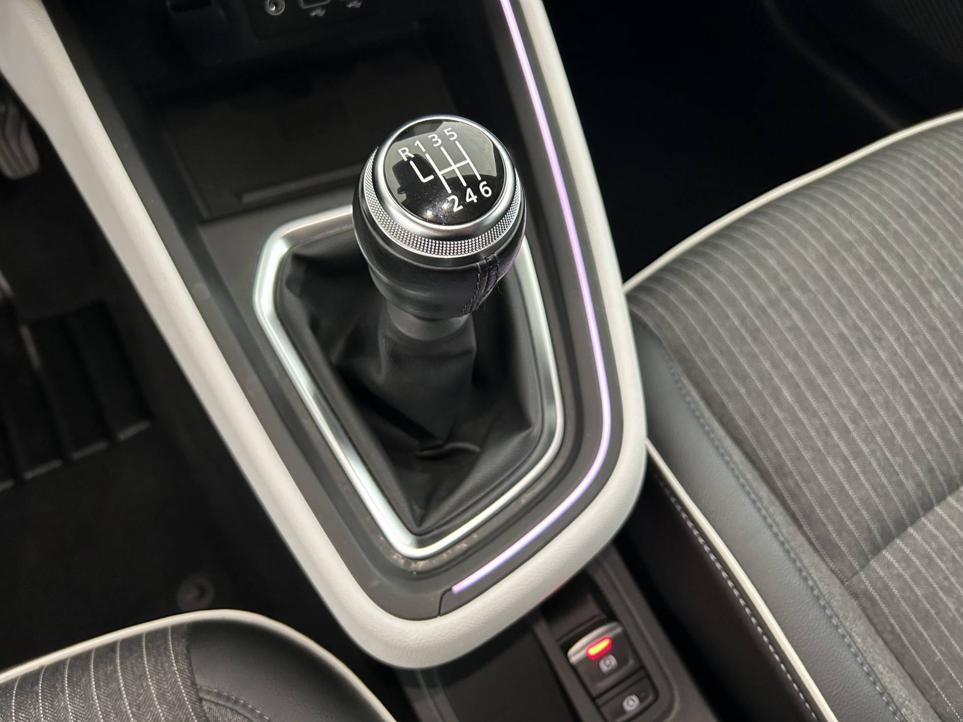 Vente en ligne Renault Clio 5 Clio TCe 90 au prix de 15 890 €