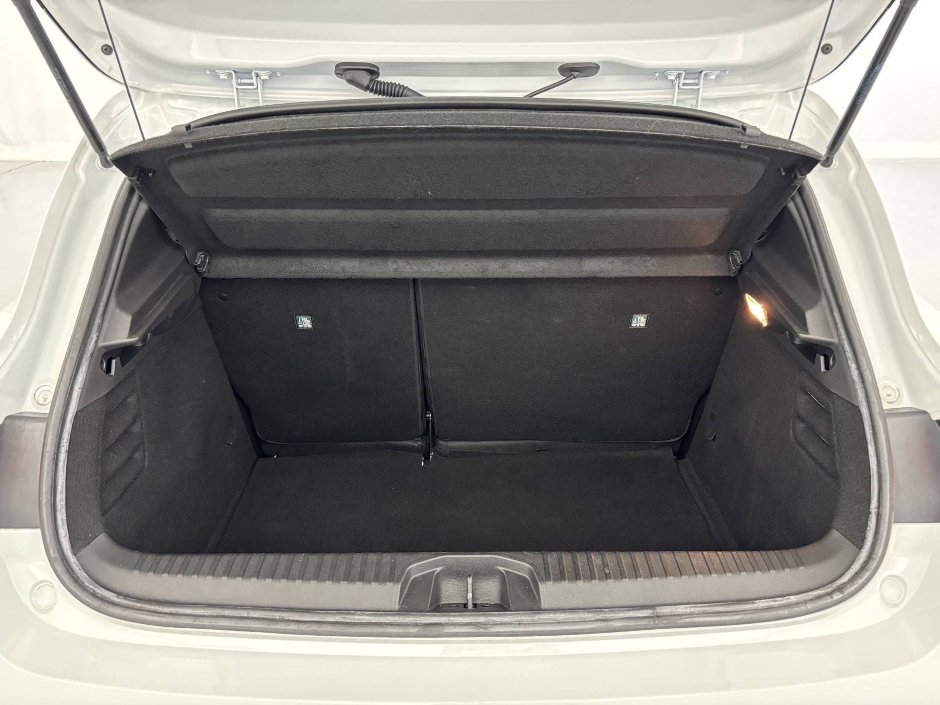 Vente en ligne Renault Clio 5 Clio TCe 90 - 21N au prix de 14 290 €
