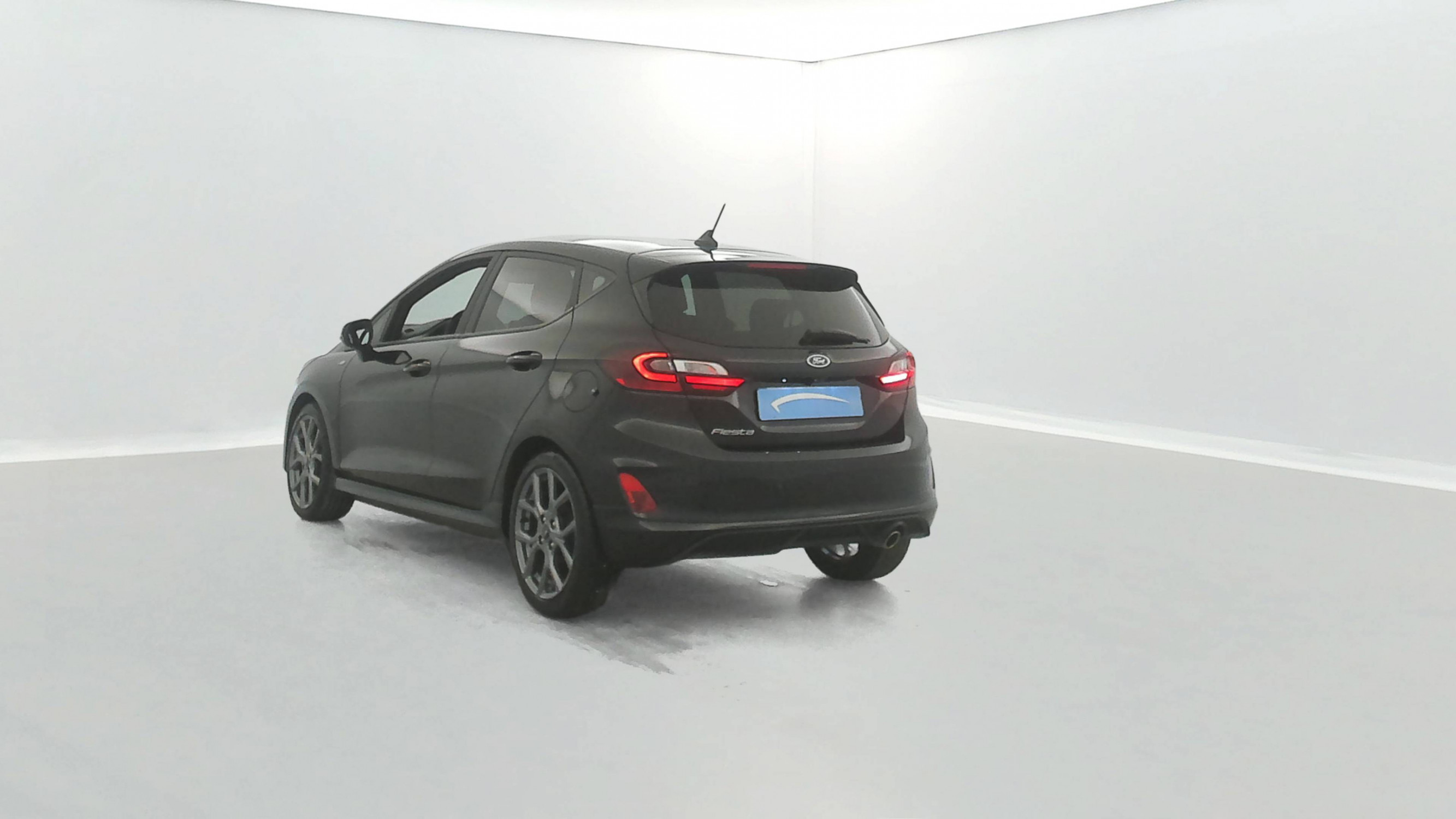 Vente en ligne Ford Fiesta  1.0 Flexifuel 95 ch S&S BVM6 au prix de 16 991 €