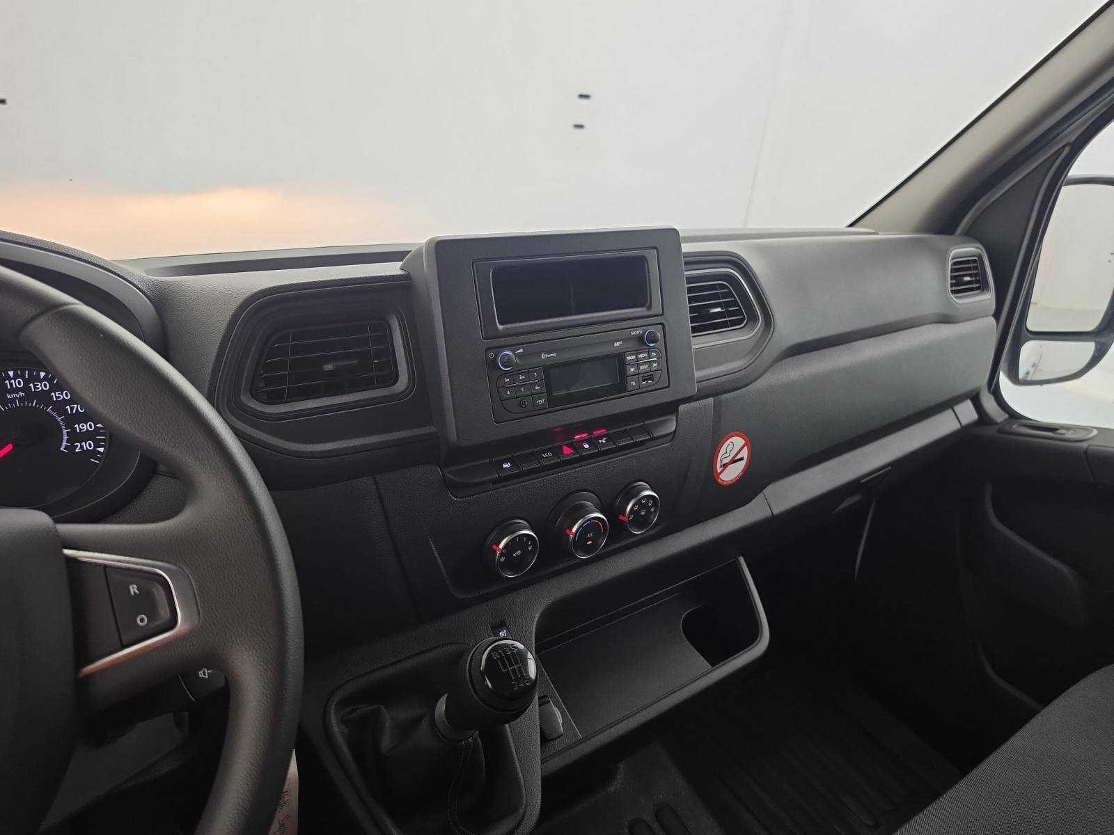 Vente en ligne Renault Master Fourgon MASTER FGN TRAC F3500 L3H3 BLUE DCI 135 au prix de 24 490 €