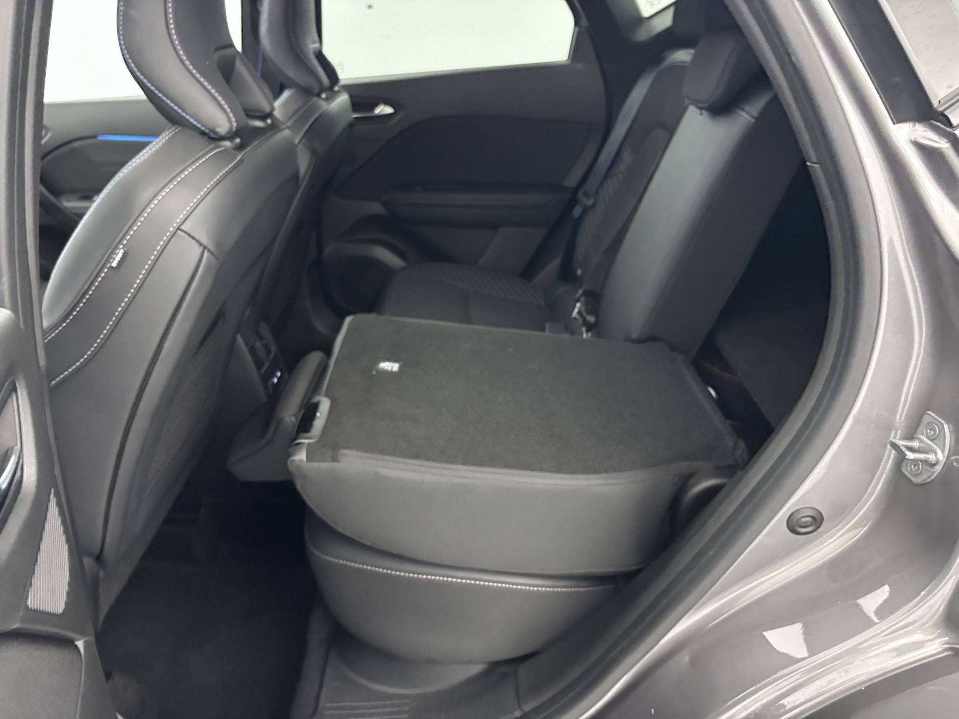 Vente en ligne Renault Captur  E-Tech full hybrid 145 ch au prix de 26 990 €