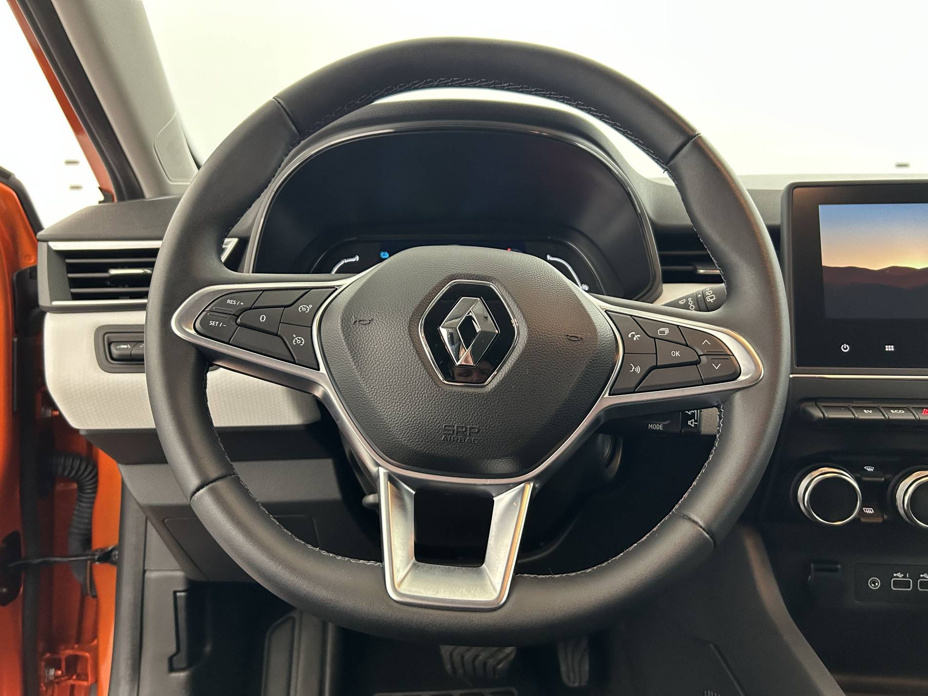 Vente en ligne Renault Clio 5 Clio E-Tech full hybrid 145 au prix de 17 390 €