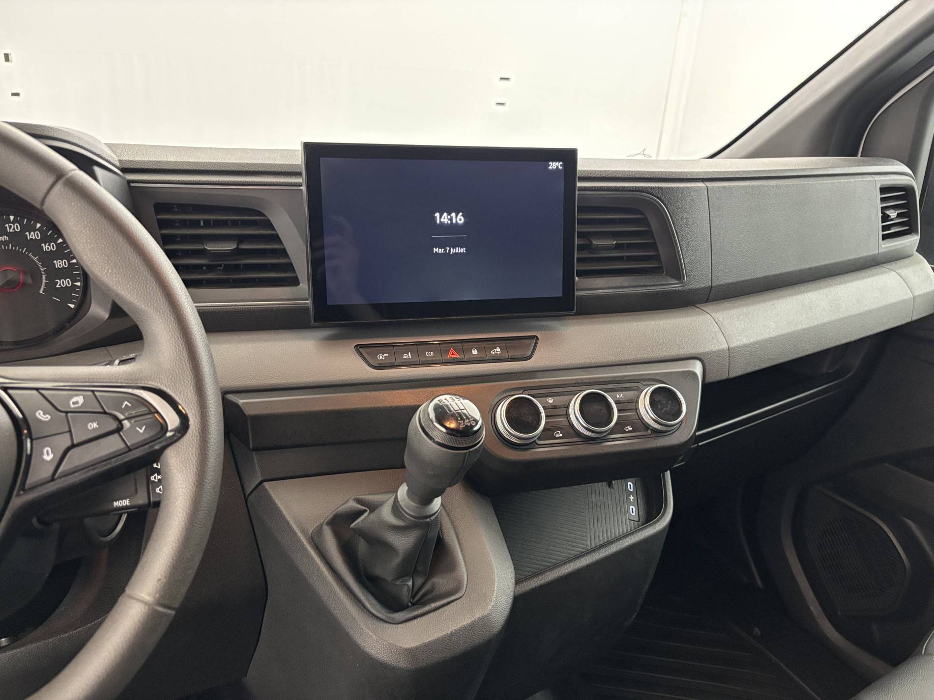 Vente en ligne Renault Master Fourgon MASTER FG BLUE DCI 130 L2H2 3T5 TR au prix de 29 900 €