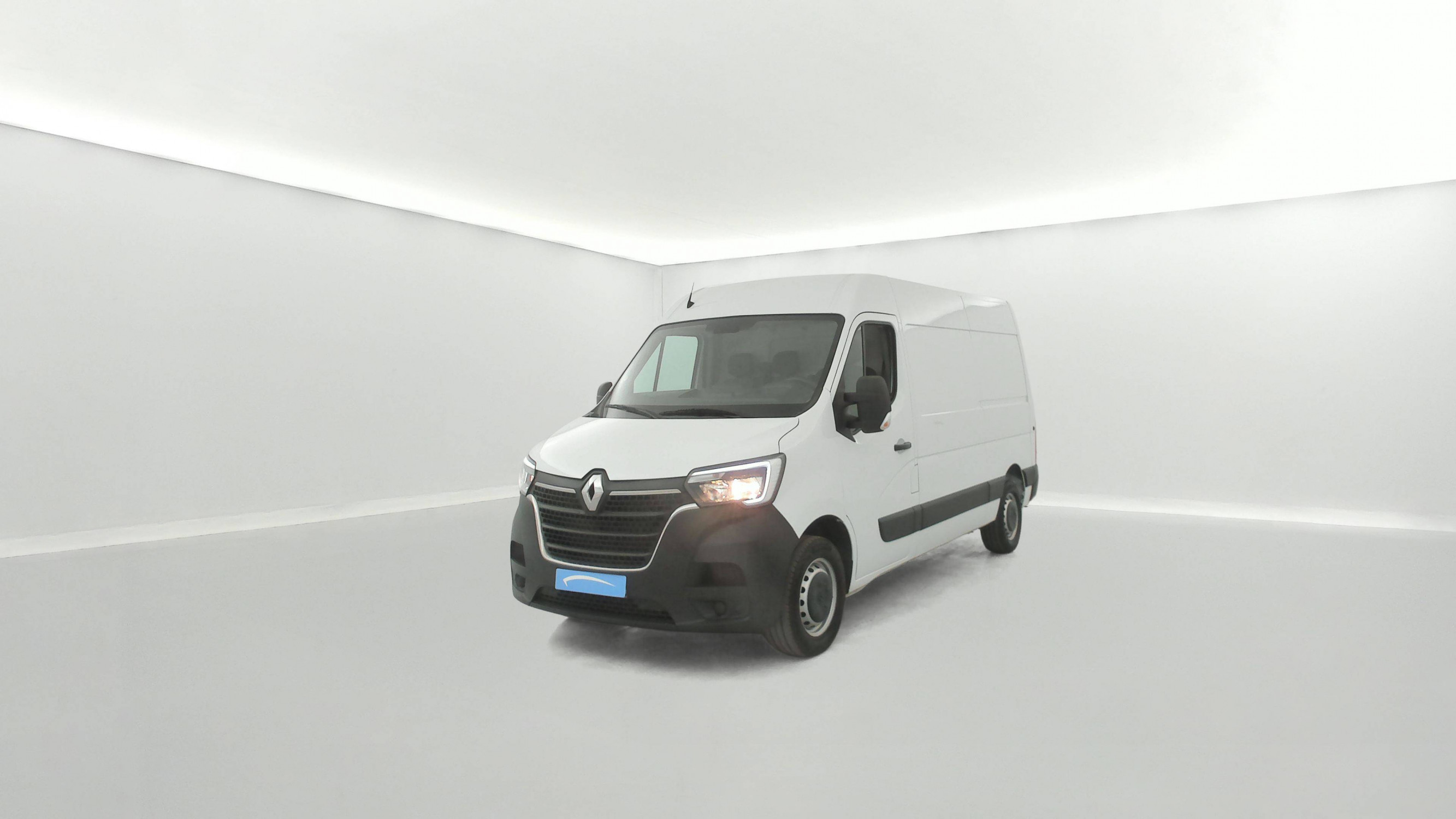 Renault Master Fourgon MASTER FGN TRAC F3500 L2H2 BLUE DCI 135 occasion de 2023 en vente à Brest
