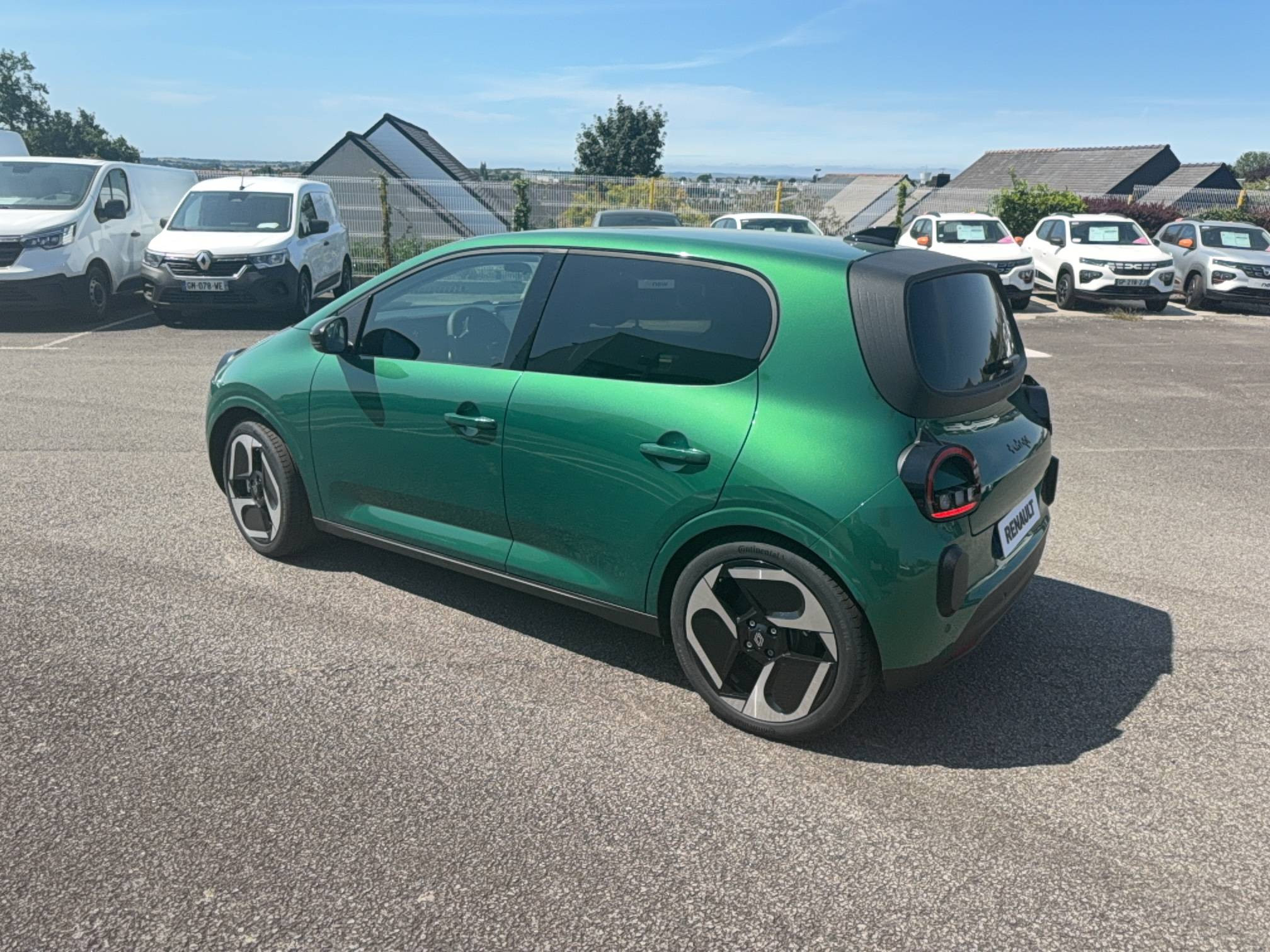 Vente en ligne Renault Twingo Electrique  80 ch autonomie urbaine au prix de 19 170 €