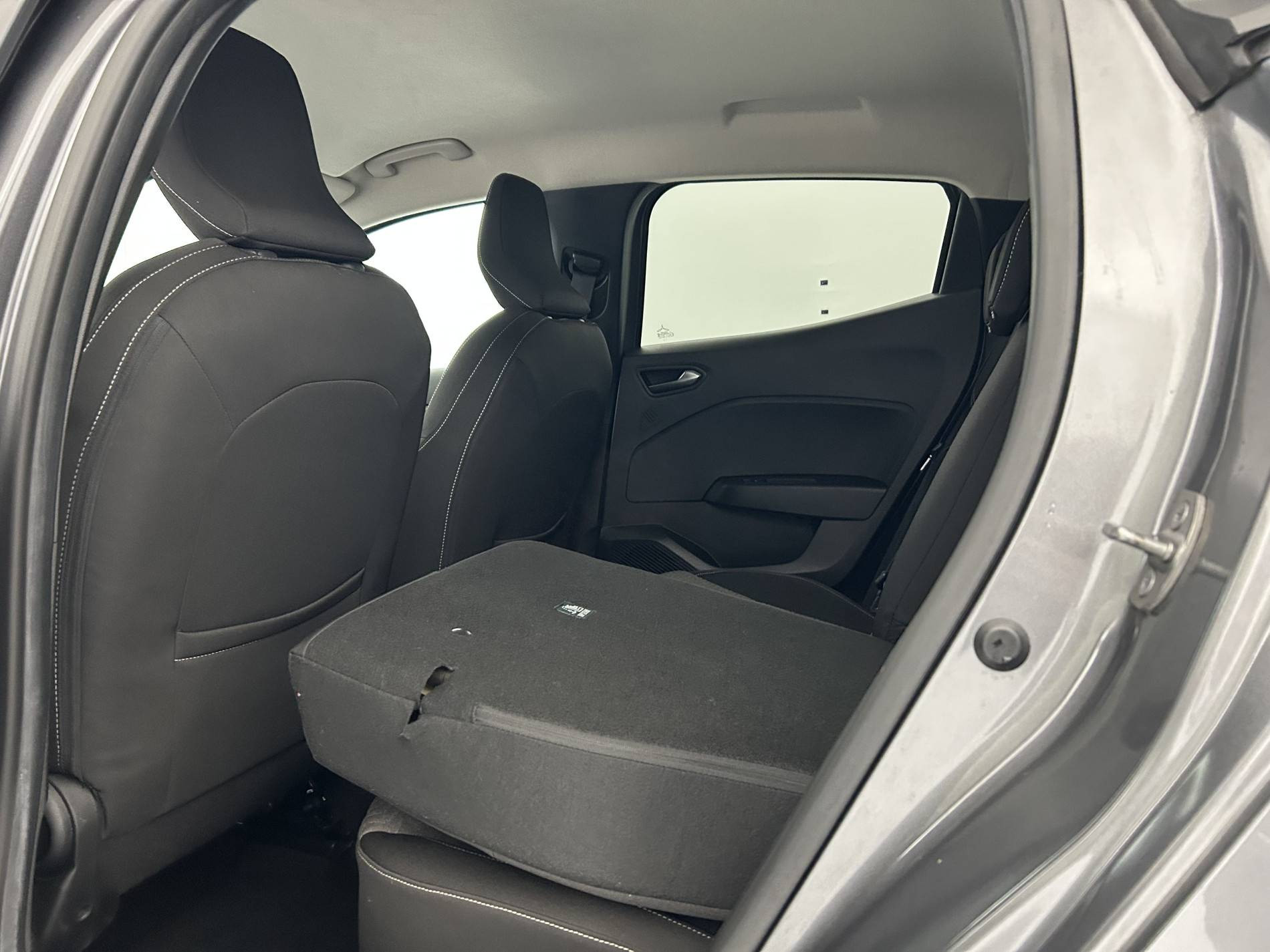 Vente en ligne Renault Clio 5 Clio TCe 90 au prix de 14 290 €