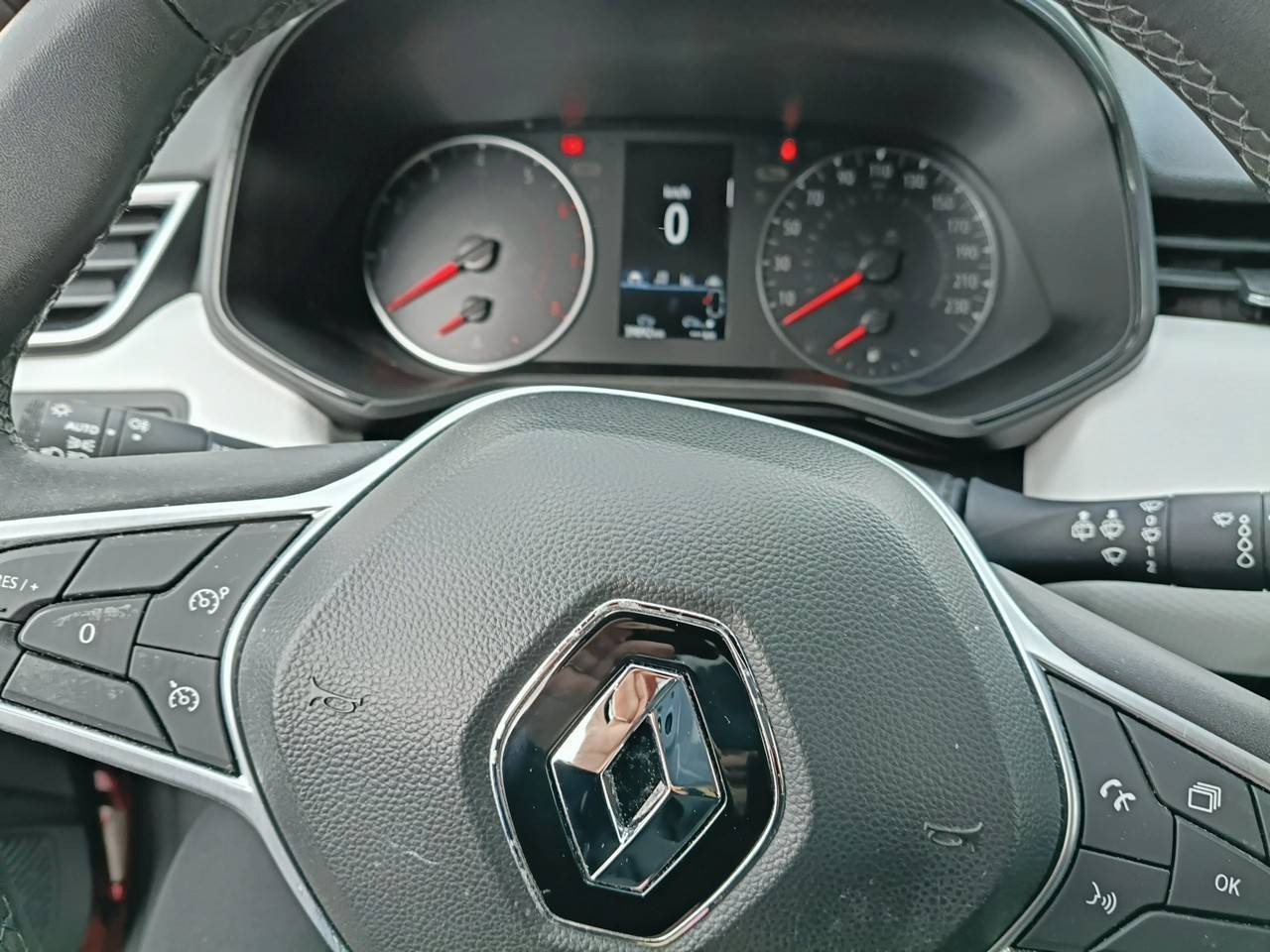 Vente en ligne Renault Clio 5 Clio TCe 90 - 21N au prix de 13 990 €