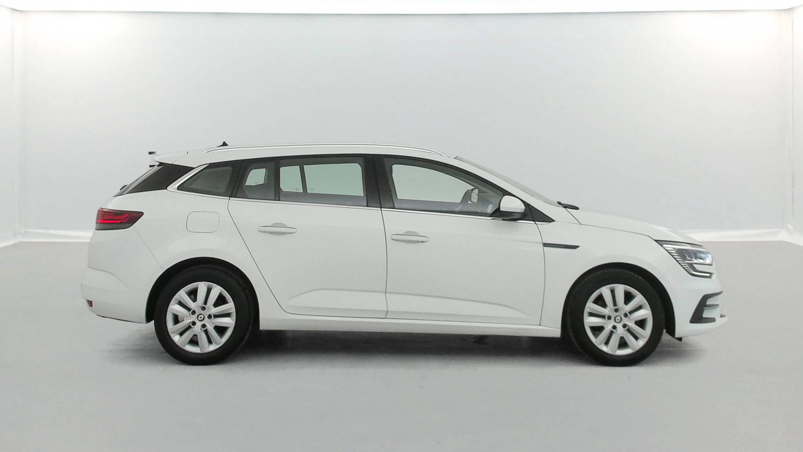 Vente en ligne Renault Megane 4 Estate Mégane IV Estate Blue dCi 115 - 21N au prix de 15 890 €