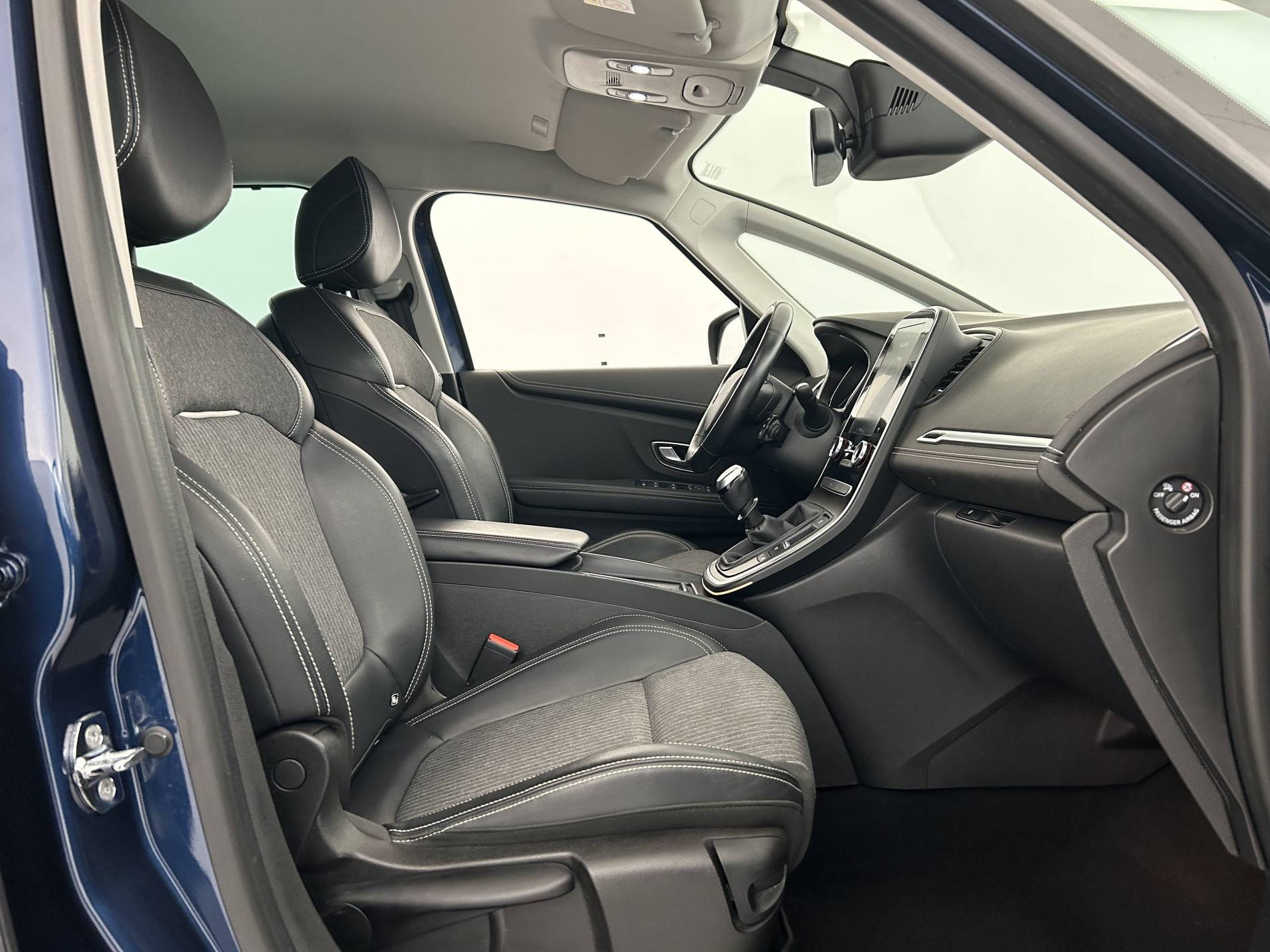 Vente en ligne Renault Scenic 4 Scenic TCe 140 FAP - 21 au prix de 17 490 €