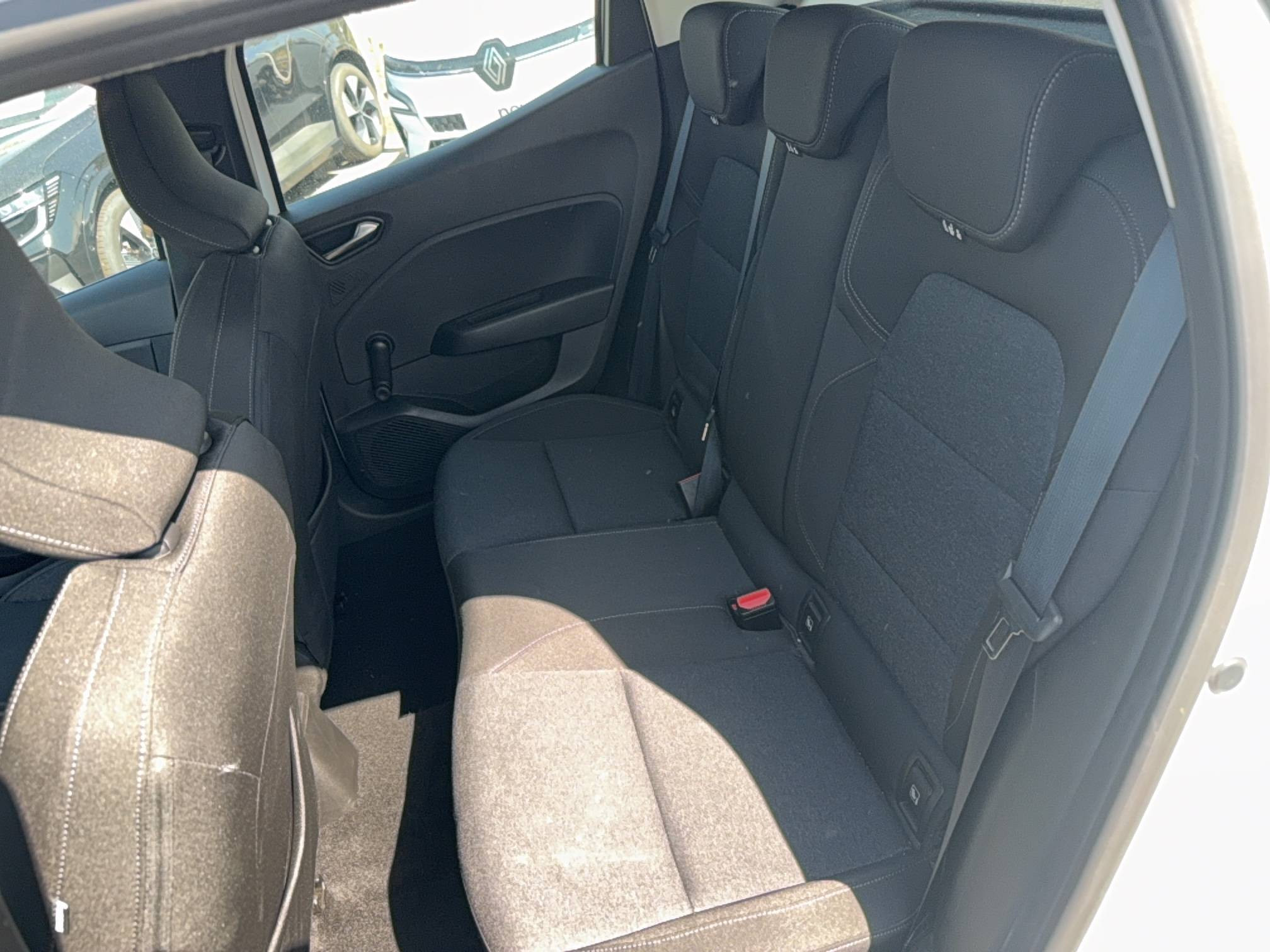 Vente en ligne Renault Clio 5 Clio TCe 90 au prix de 14 290 €