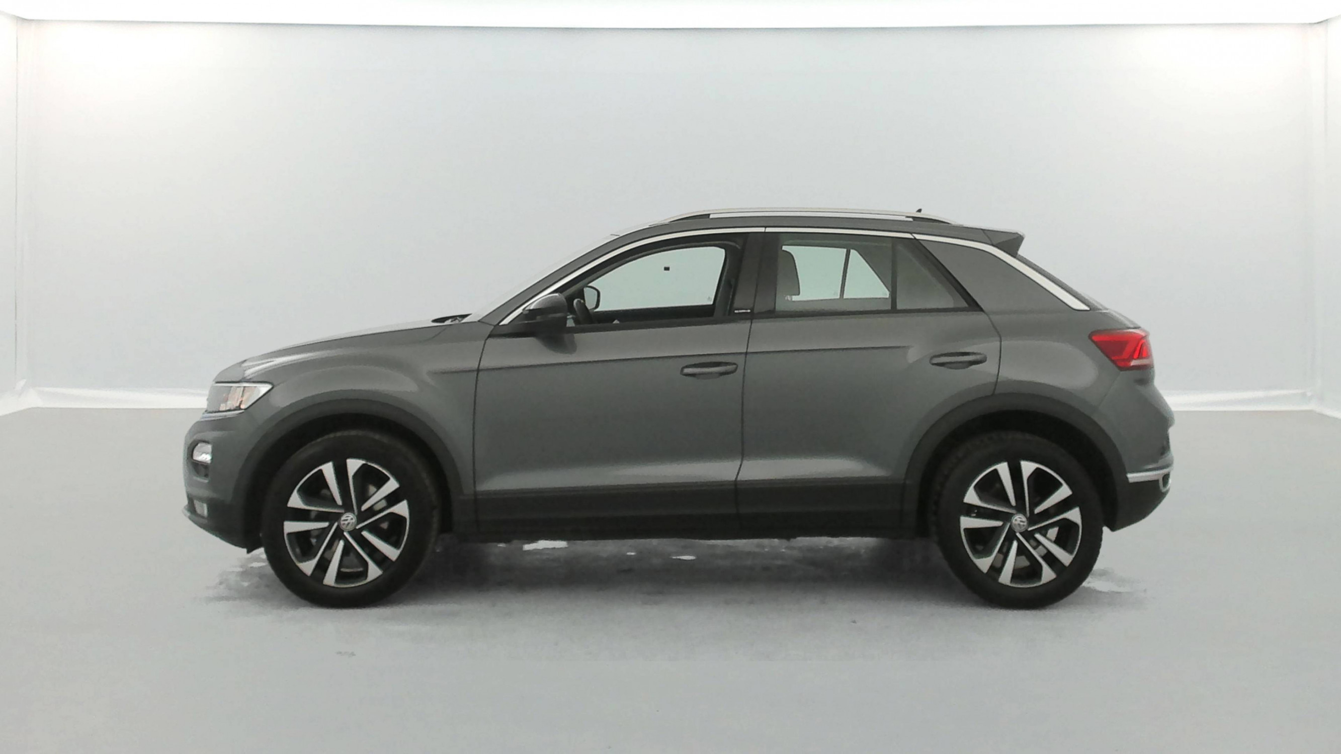Vente en ligne Volkswagen T-Roc  1.0 TSI 115 Start/Stop BVM6 au prix de 17 990 €