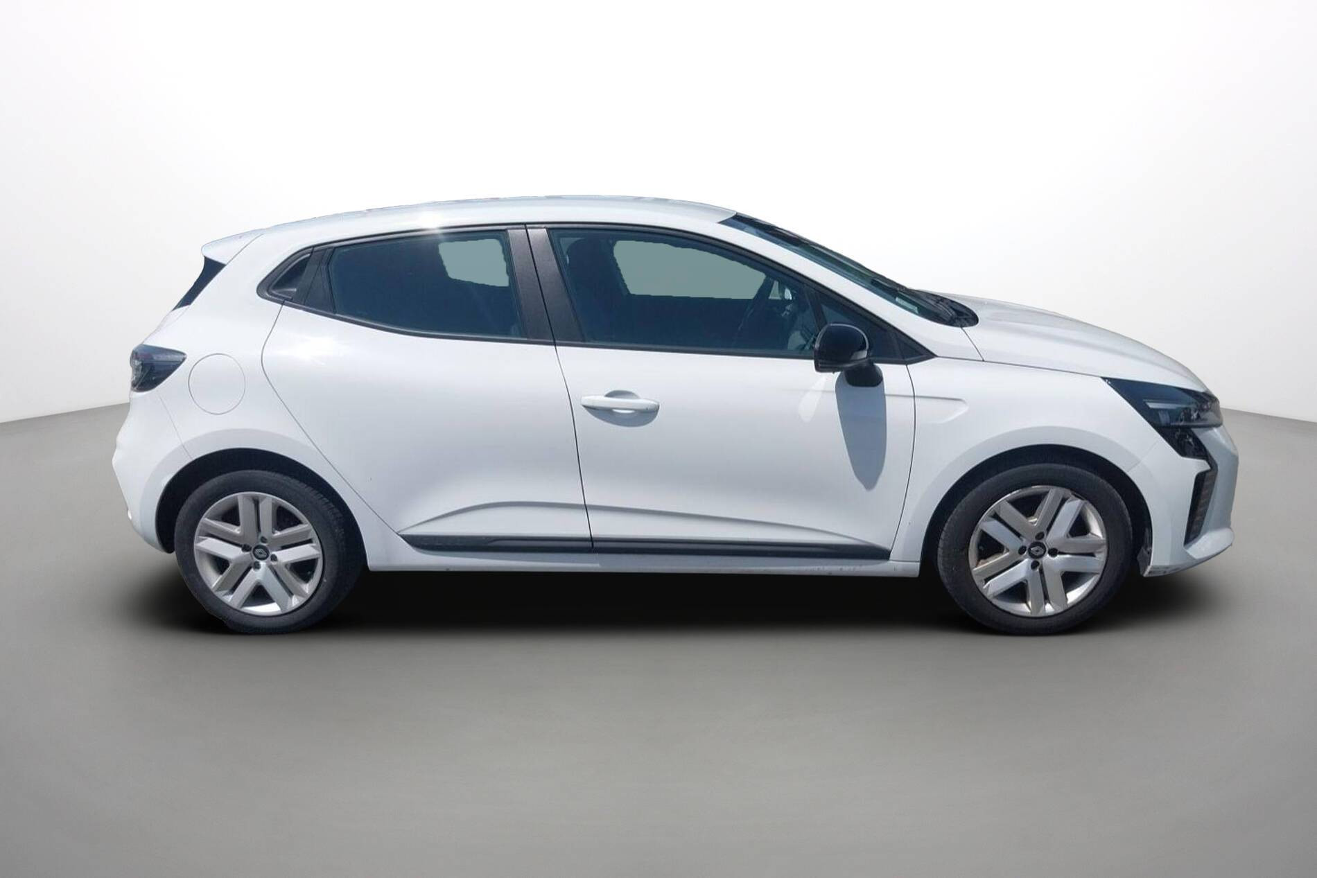 Vente en ligne Renault Clio 5 Clio TCe 90 au prix de 14 290 €