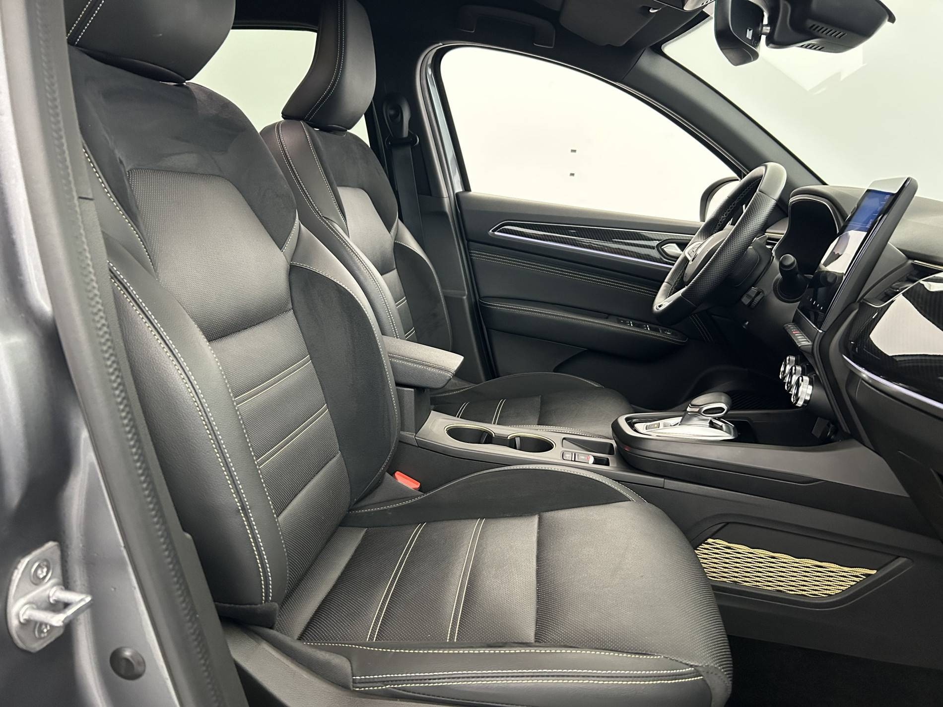 Vente en ligne Renault Arkana  E-Tech hybride 145 - 22 au prix de 21 800 €