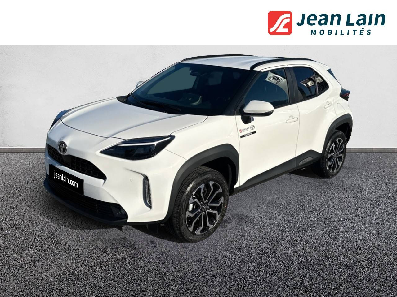 Vente en ligne TOYOTA YARIS CROSS HYBRIDE Yaris Cross Hybride 130h AWD-i Design de 2026 au prix de 30 490 €
