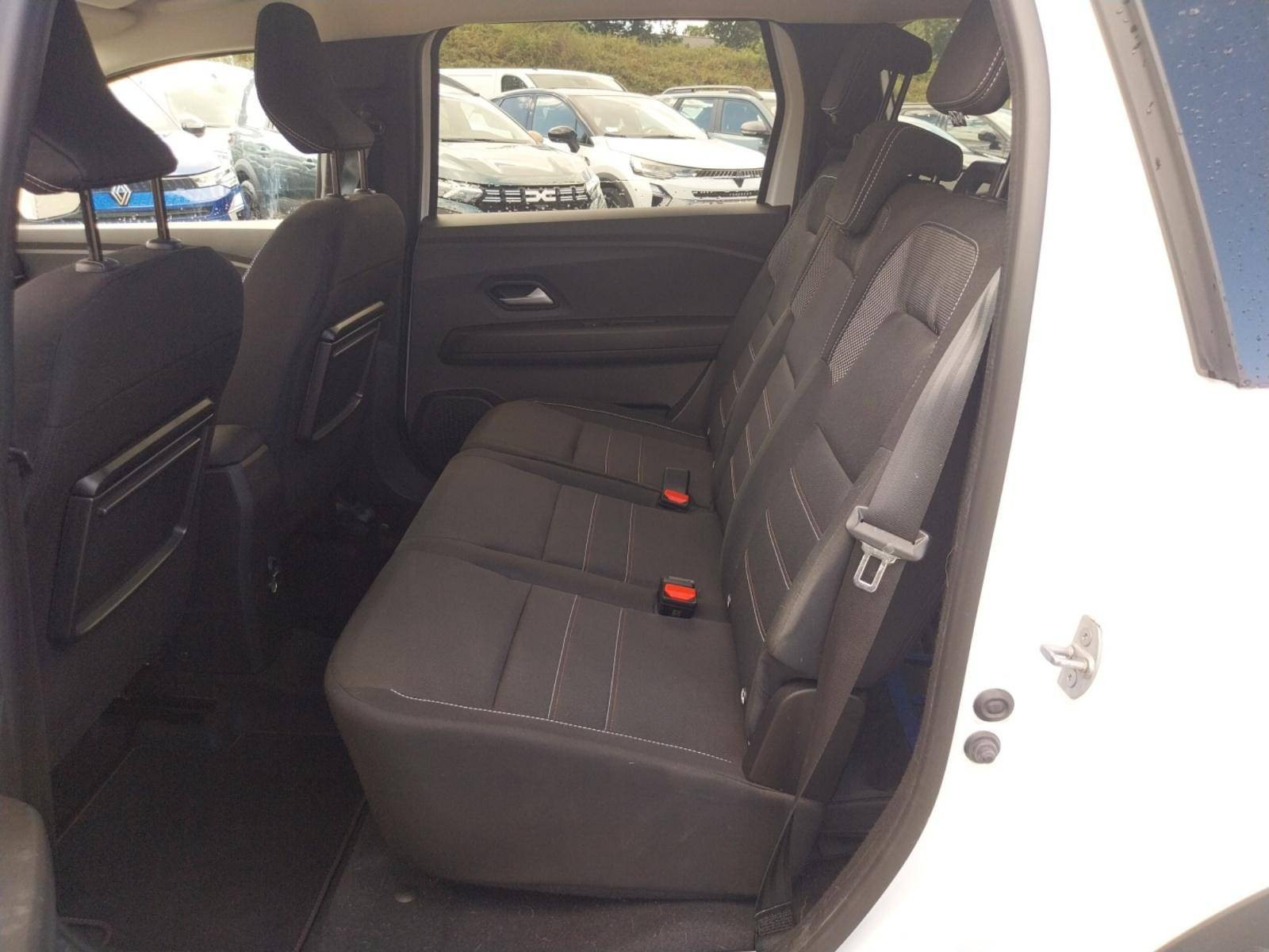 Vente en ligne Dacia Jogger  Hybrid 140 5 places au prix de 22 990 €