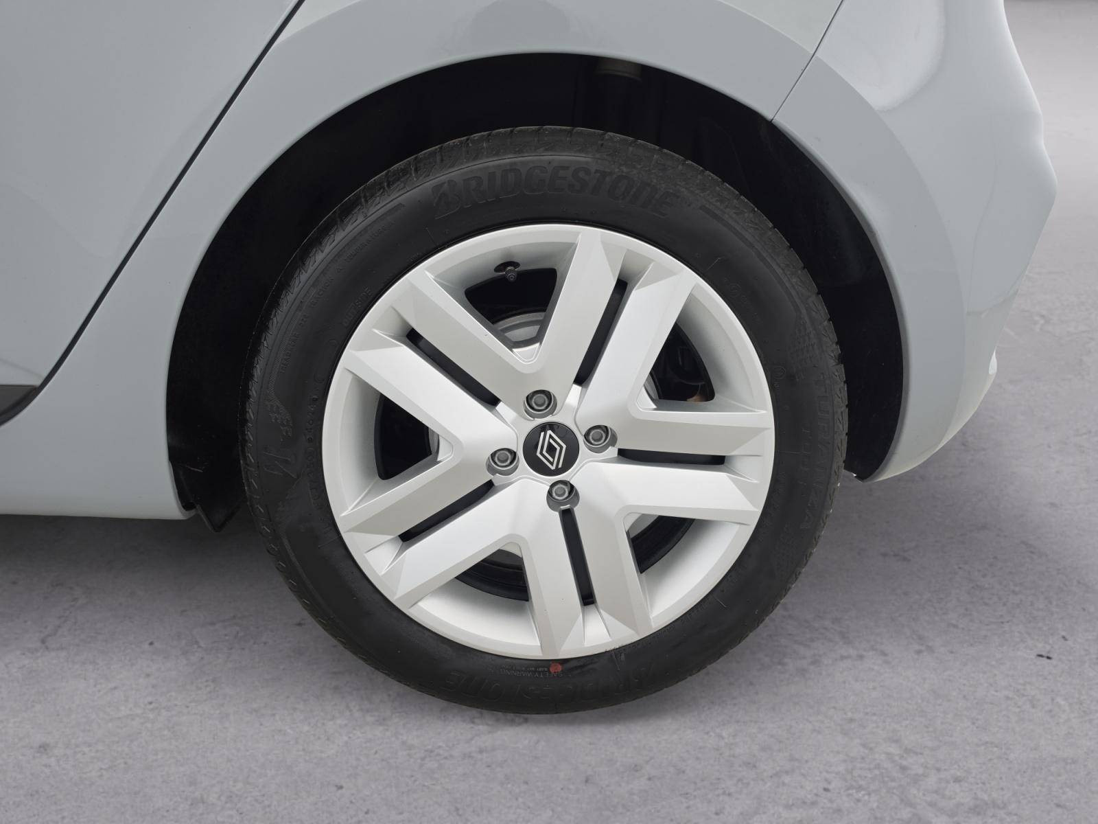 Vente en ligne Renault Clio 5 Clio E-Tech full hybrid 145 ch GSR2 au prix de 19 190 €