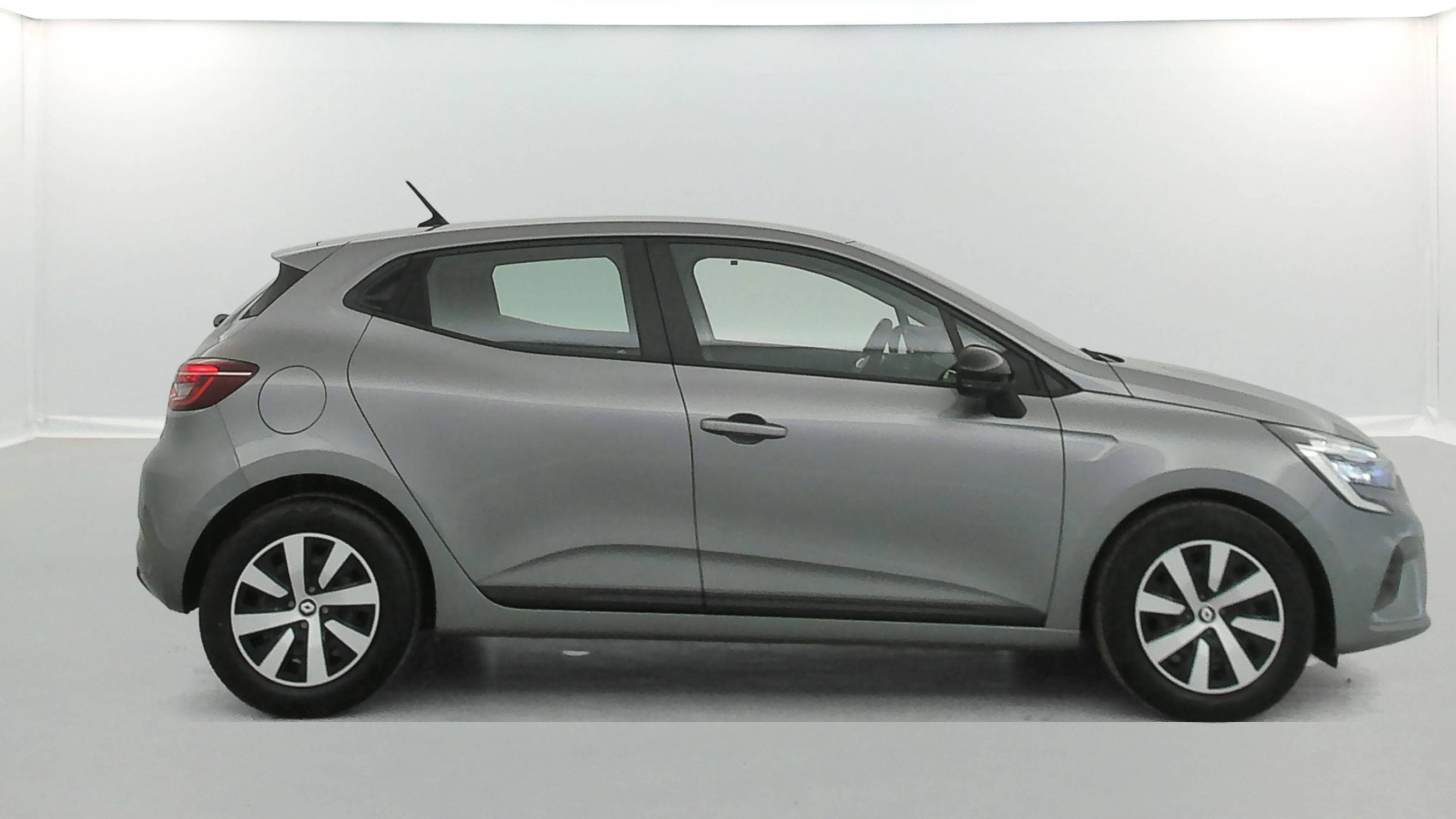 Vente en ligne Renault Clio 5 Clio TCe 90 au prix de 14 490 €