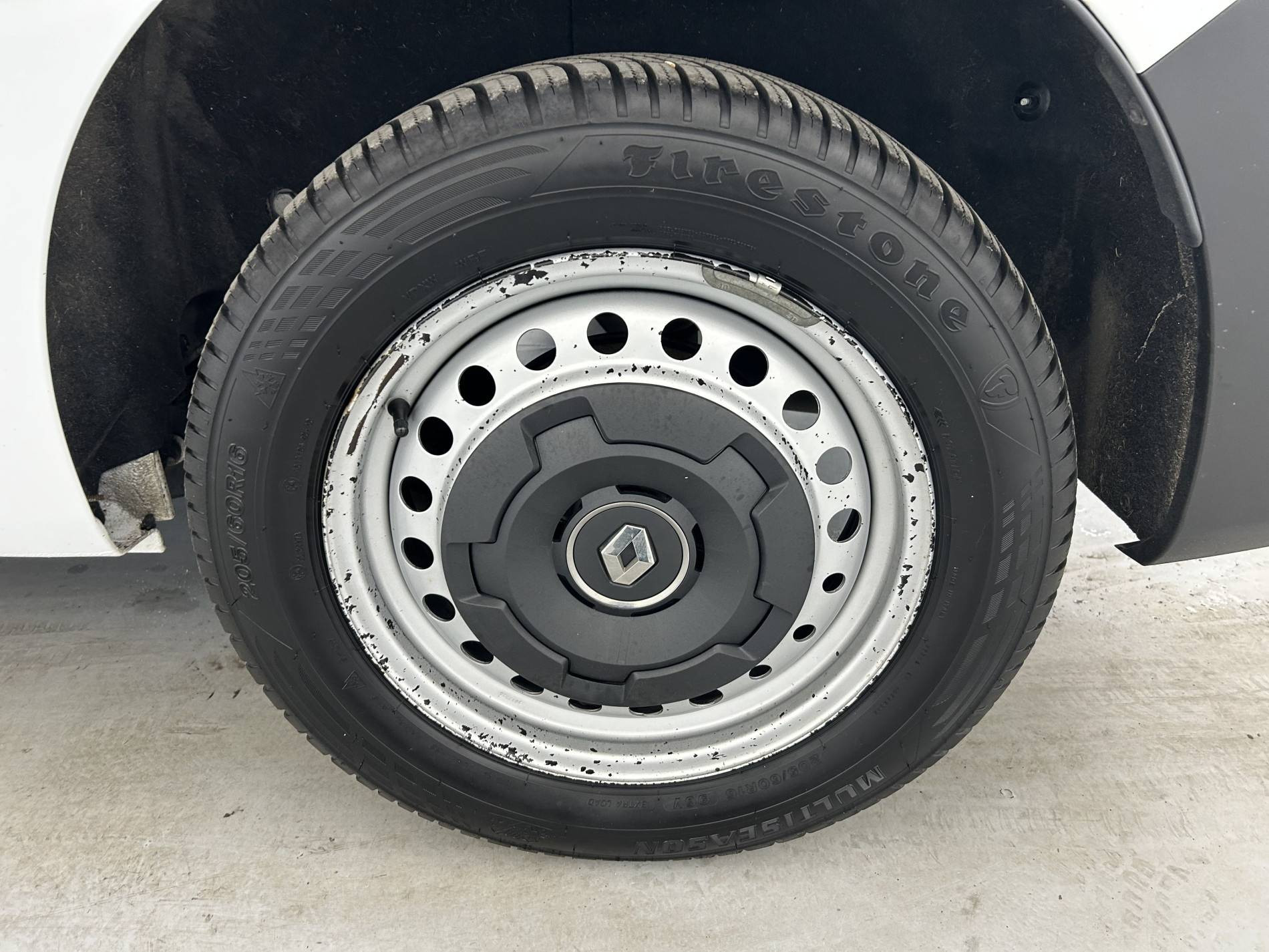 Vente en ligne Renault Kangoo Van  BLUE DCI 95 au prix de 12 990 €