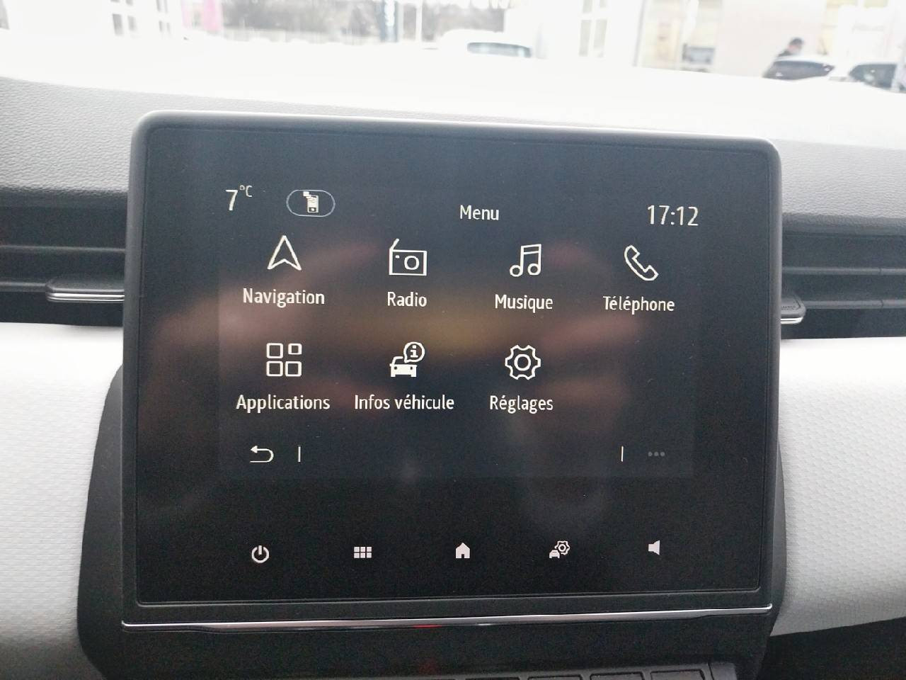 Vente en ligne Renault Clio 5 Clio E-Tech full hybrid 145 au prix de 17 590 €