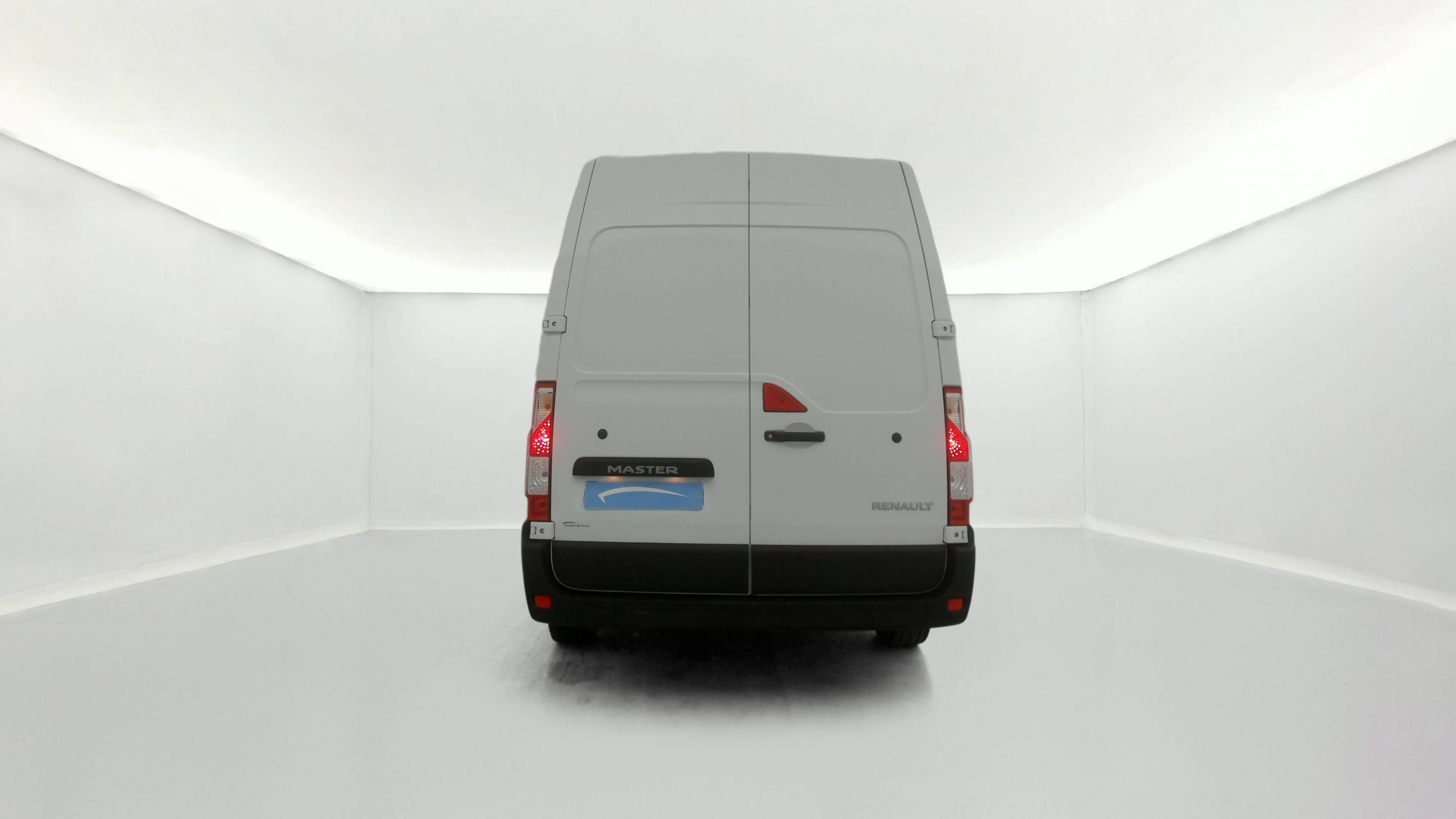 Vente en ligne Renault Master Fourgon MASTER FGN TRAC F3500 L2H2 BLUE DCI 135 au prix de 24 990 €