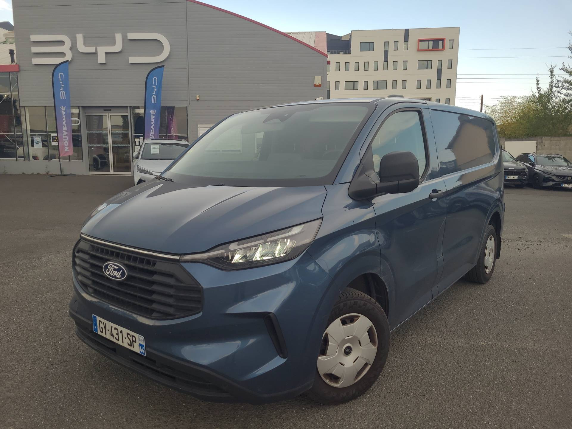 Vente en ligne Ford Transit Custom TRANSIT CUSTOM FGN 320 L1H1 2.0 ECOBLUE 170 CH BVA8 au prix de 31 990 €