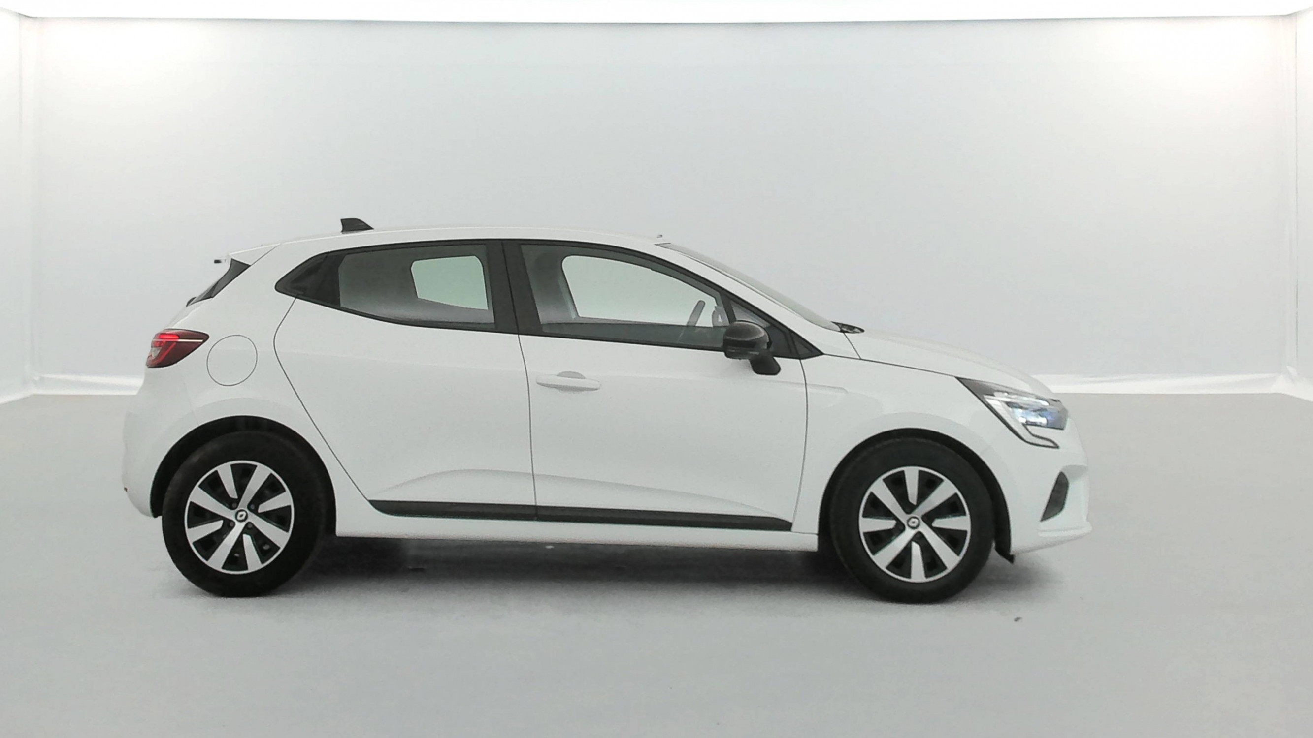Vente en ligne Renault Clio 5 Clio TCe 90 au prix de 13 990 €