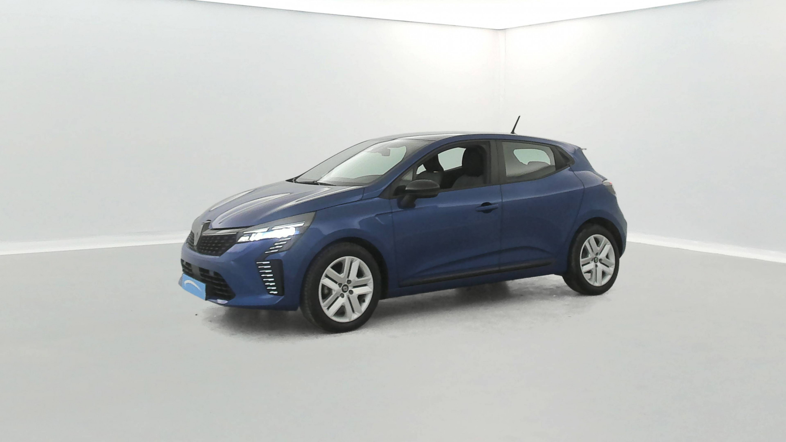 Vente en ligne Renault Clio 5 Clio TCe 90 au prix de 15 990 €