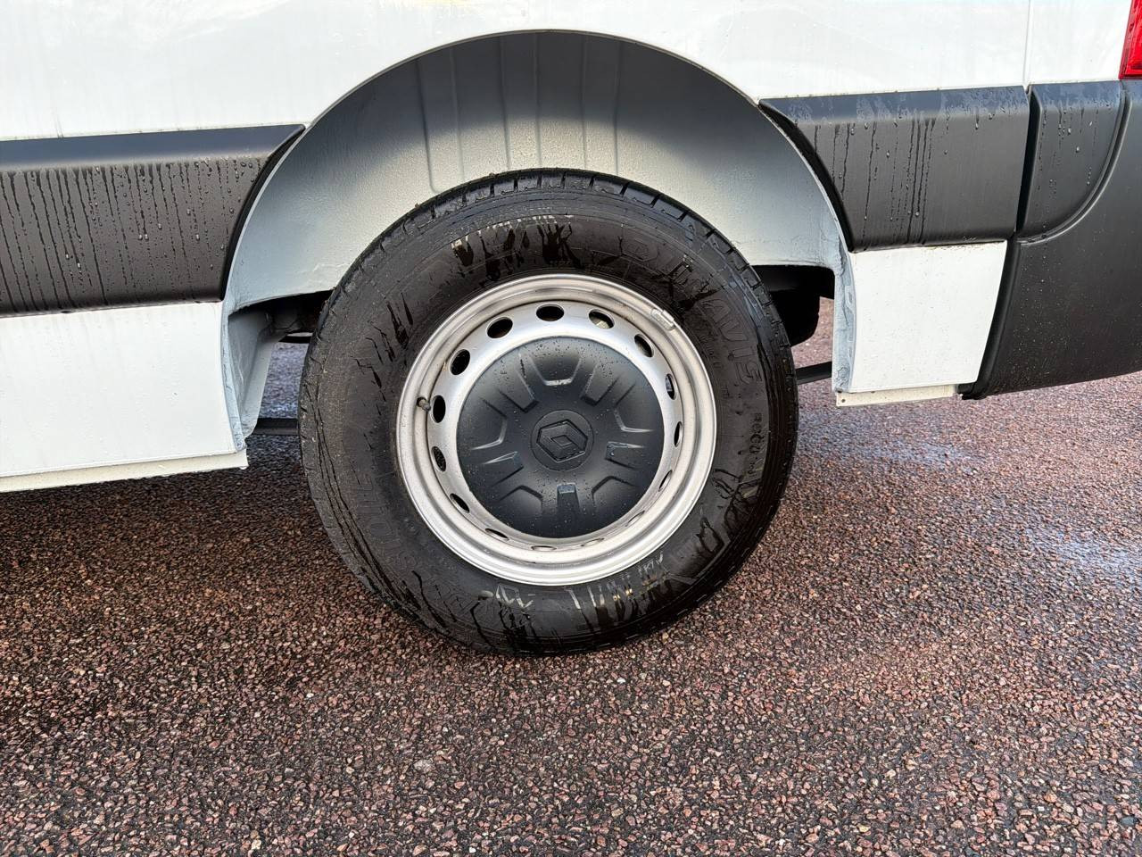 Vente en ligne Renault Master E-Tech MASTER ELECTRIQUE FGN L2H2 F3500 EV52 au prix de 27 990 €