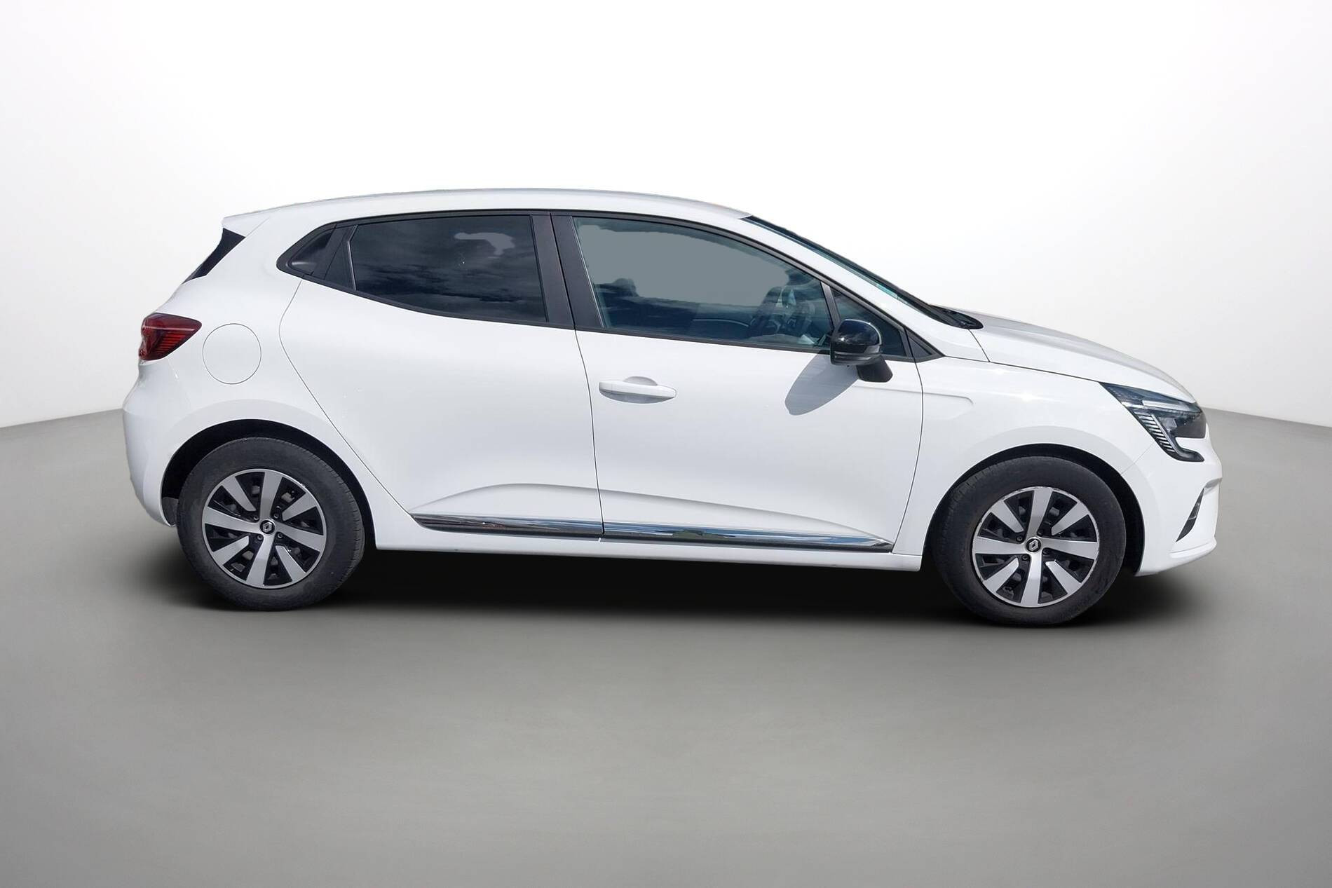 Vente en ligne Renault Clio 5 Clio TCe 90 au prix de 13 590 €