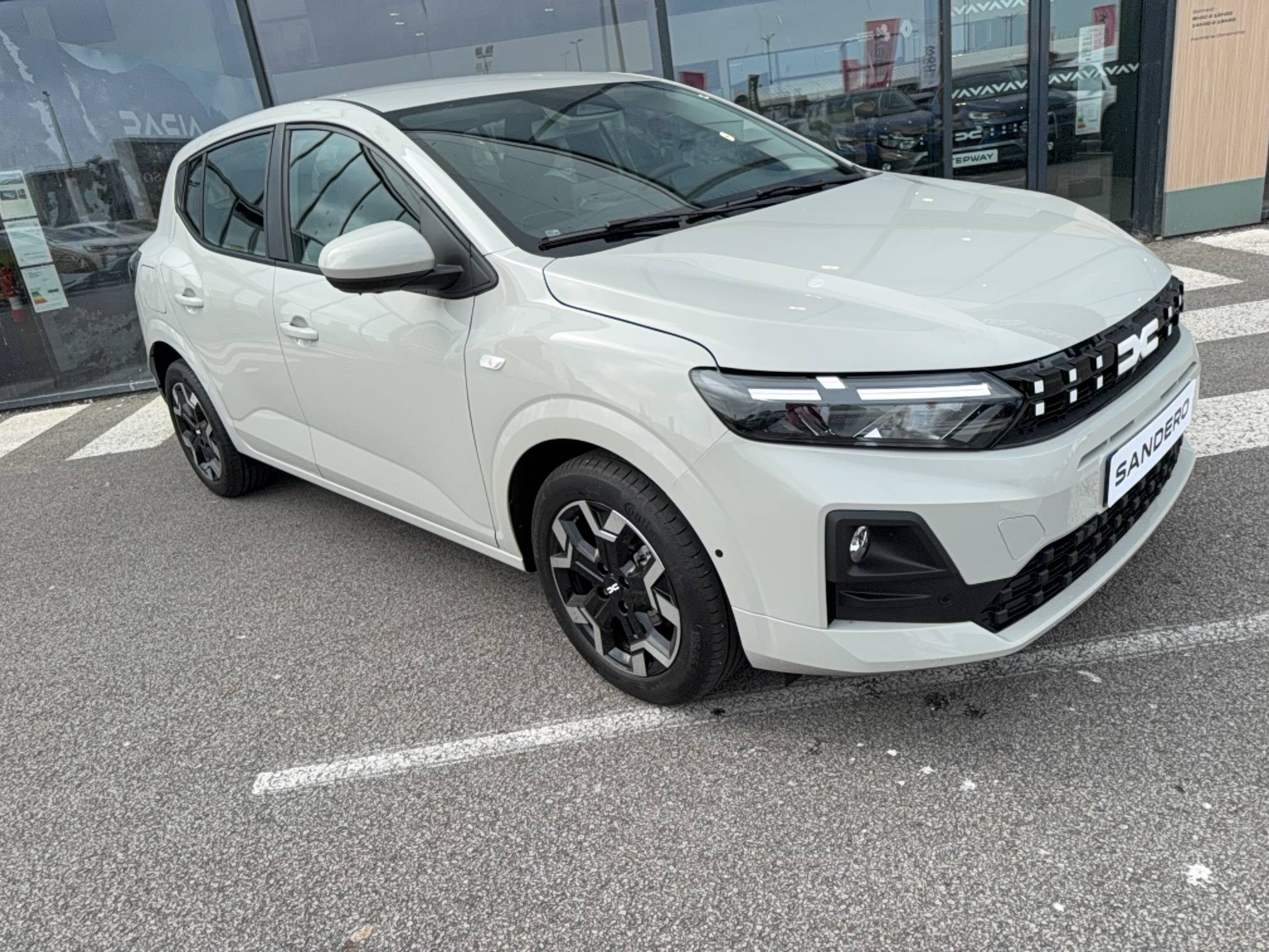 Vente en ligne Dacia Sandero  TCe 100 au prix de 18 450 €