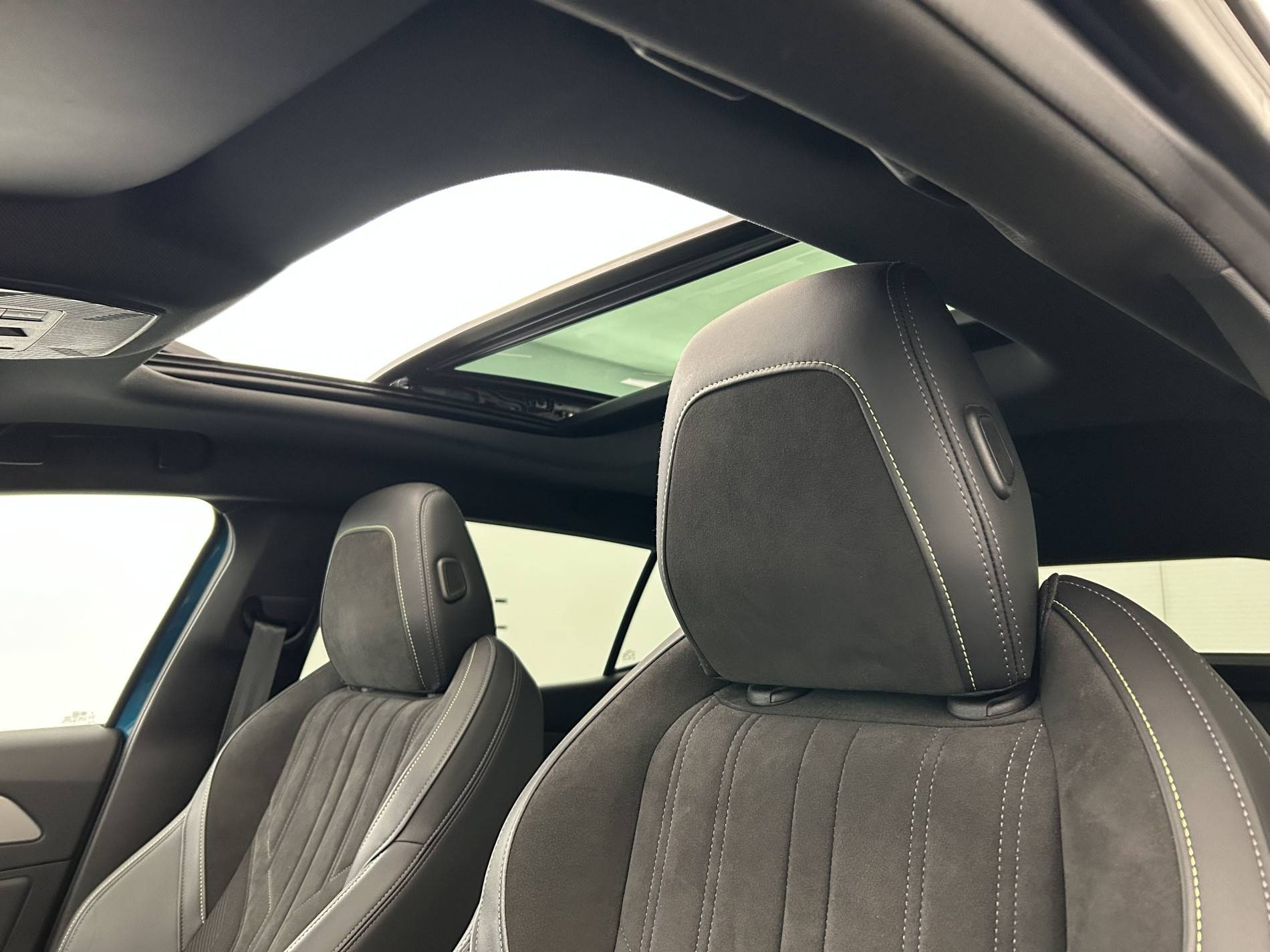 Vente en ligne Peugeot 408  PHEV 180 e-EAT8 au prix de 20 490 €
