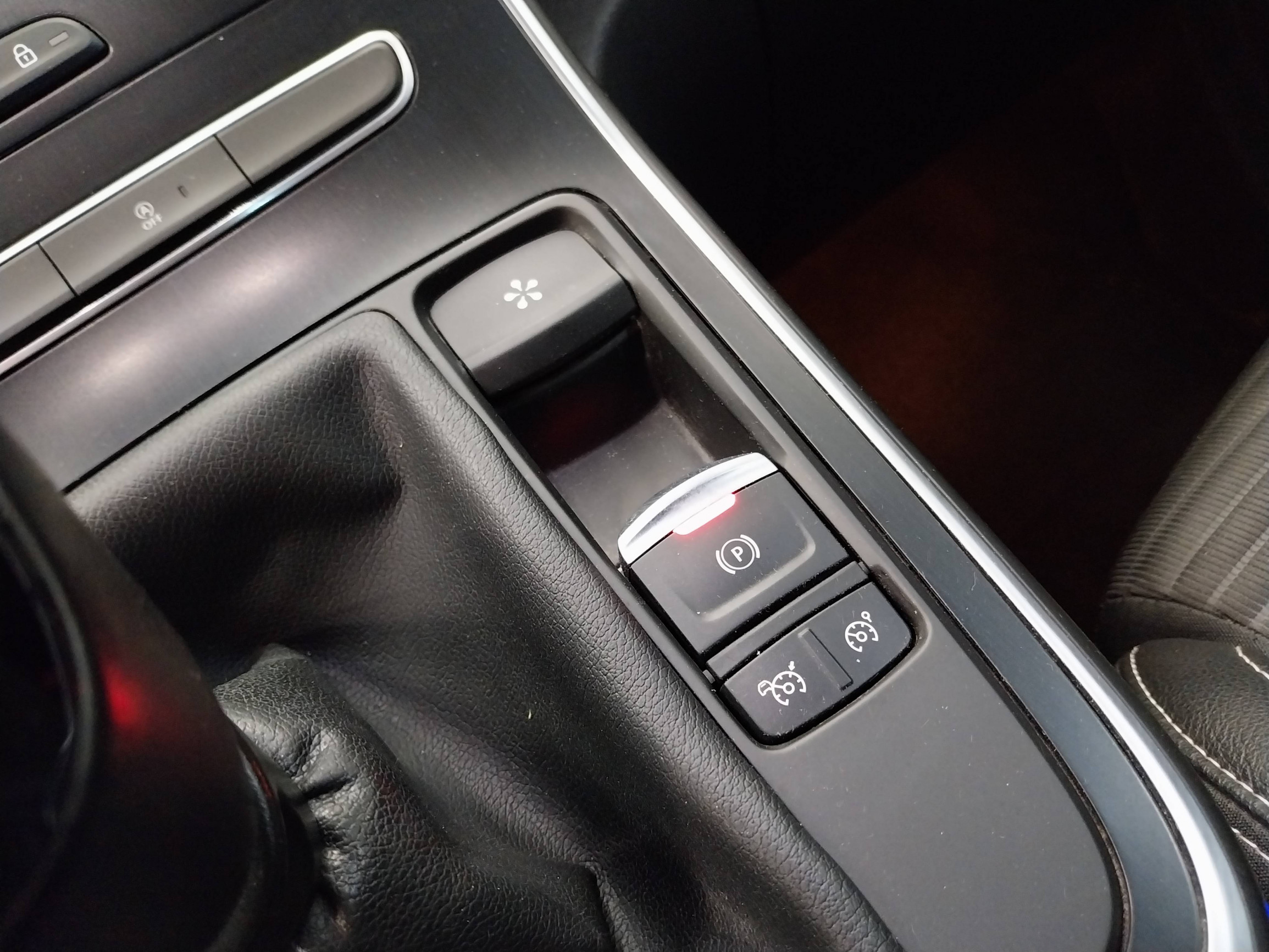 Vente en ligne Renault Scenic 4 Scenic Blue dCi 150 au prix de 14 990 €