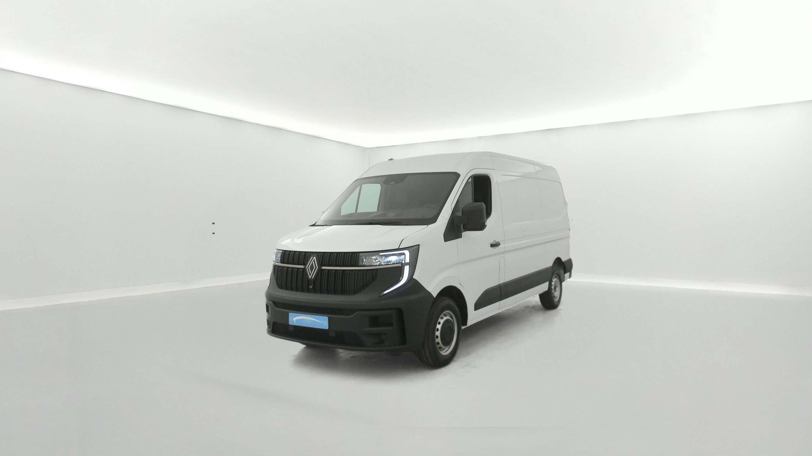 Renault Master Fourgon MASTER FG BLUE DCI 130 L2H2 3T5 TR occasion de 2024 en vente à Brest