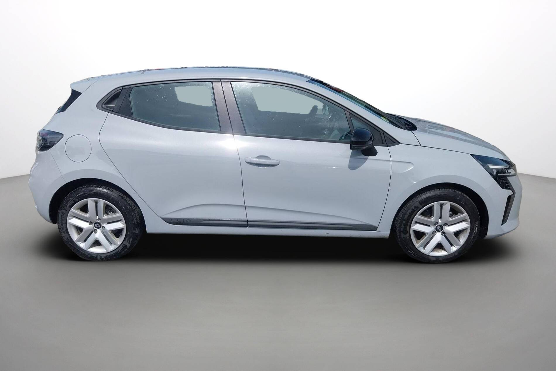 Vente en ligne Renault Clio 5 Clio Blue dCi 100 ch GSR2 au prix de 18 990 €