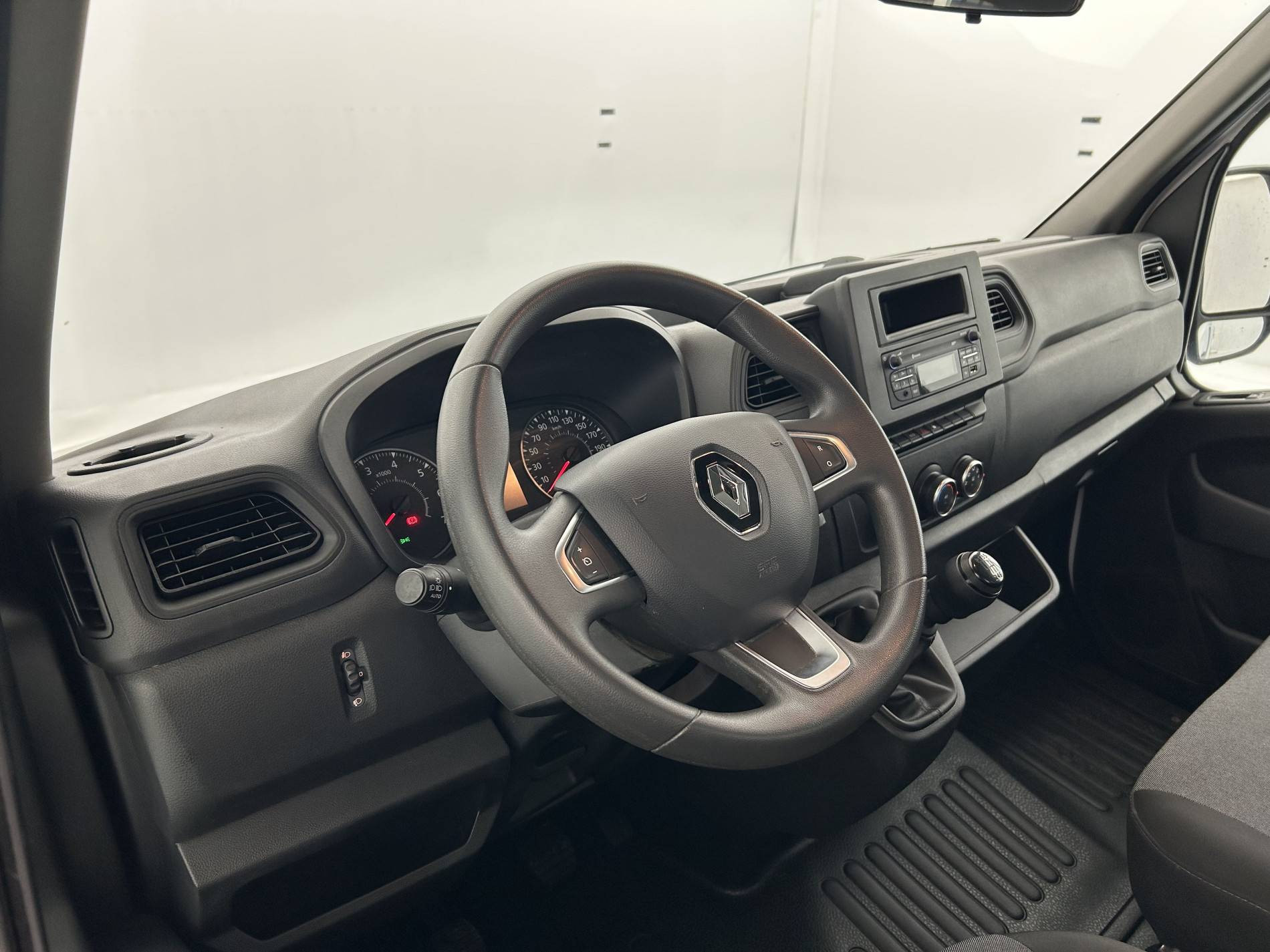 Vente en ligne Renault Master 3 Châssis Cabine MASTER CC PROP RJ3500 L2 PAFC BLUE DCI 130 EURO VI au prix de 32 990 €