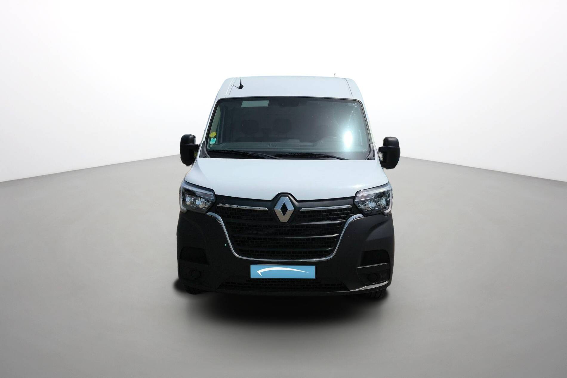 Vente en ligne Renault Master Fourgon MASTER FGN TRAC F3500 L2H2 BLUE DCI 135 au prix de 26 280 €