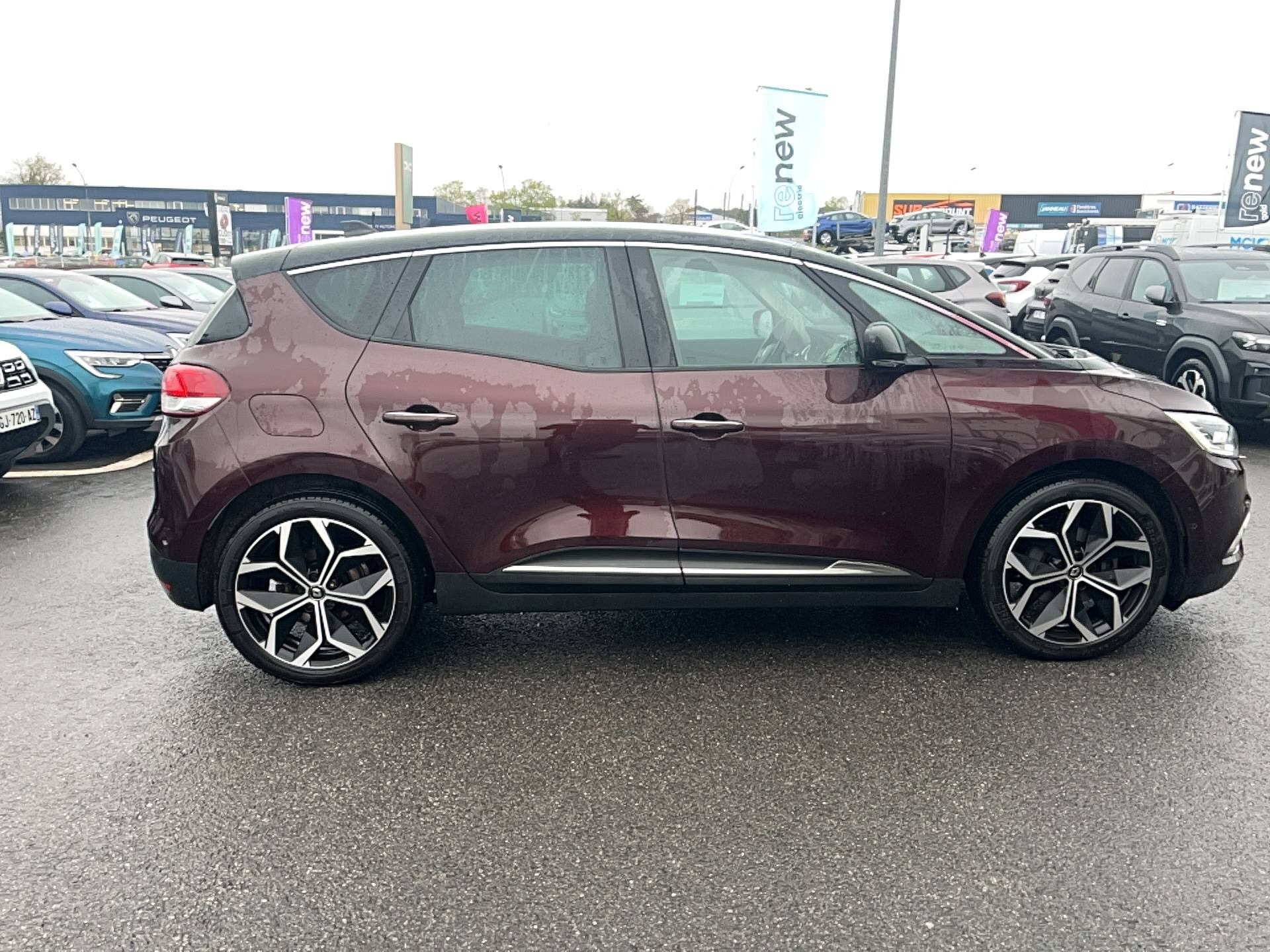 Vente en ligne Renault Scenic 4 Scenic TCe 140 FAP au prix de 19 990 €