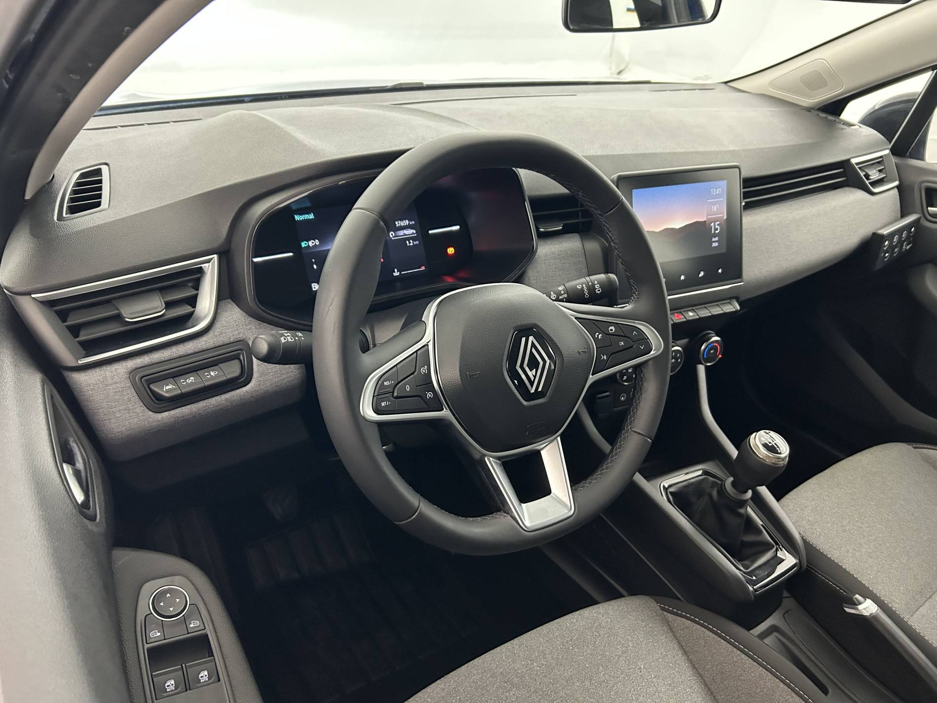 Vente en ligne Renault Clio 5 Clio Blue dCi 100 ch GSR2 au prix de 15 890 €