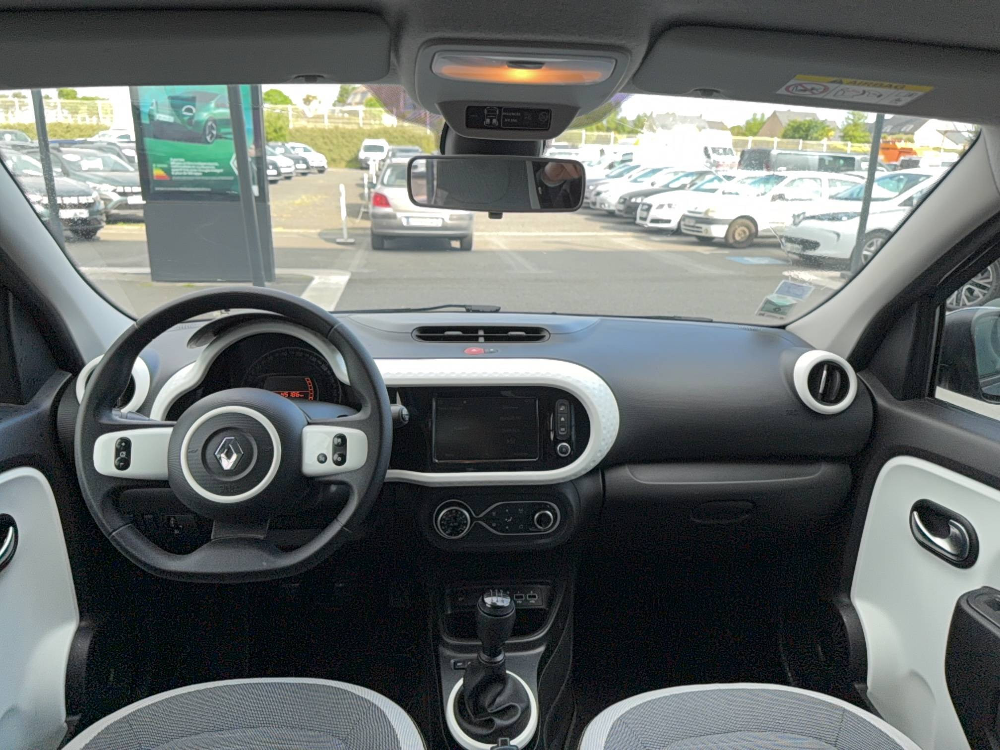 Vente en ligne Renault Twingo 3  SCe 65 - 21 au prix de 10 890 €