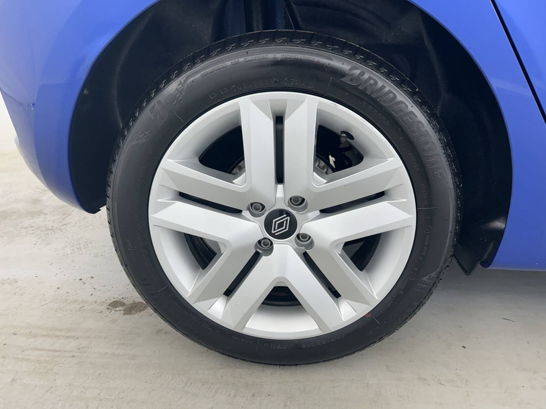 Vente en ligne Renault Clio 5 Clio TCe 90 au prix de 15 290 €