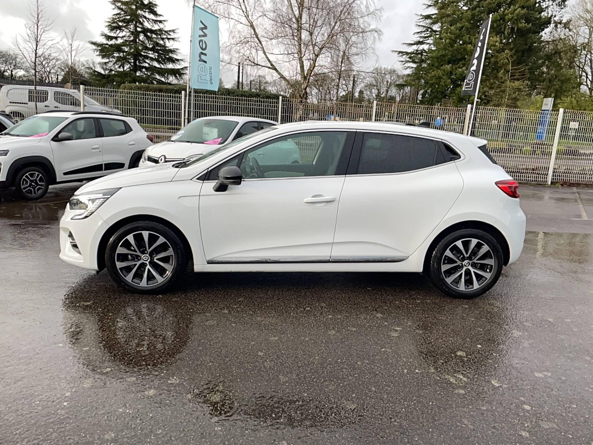 Vente en ligne Renault Clio 5 Clio TCe 90 au prix de 13 990 €