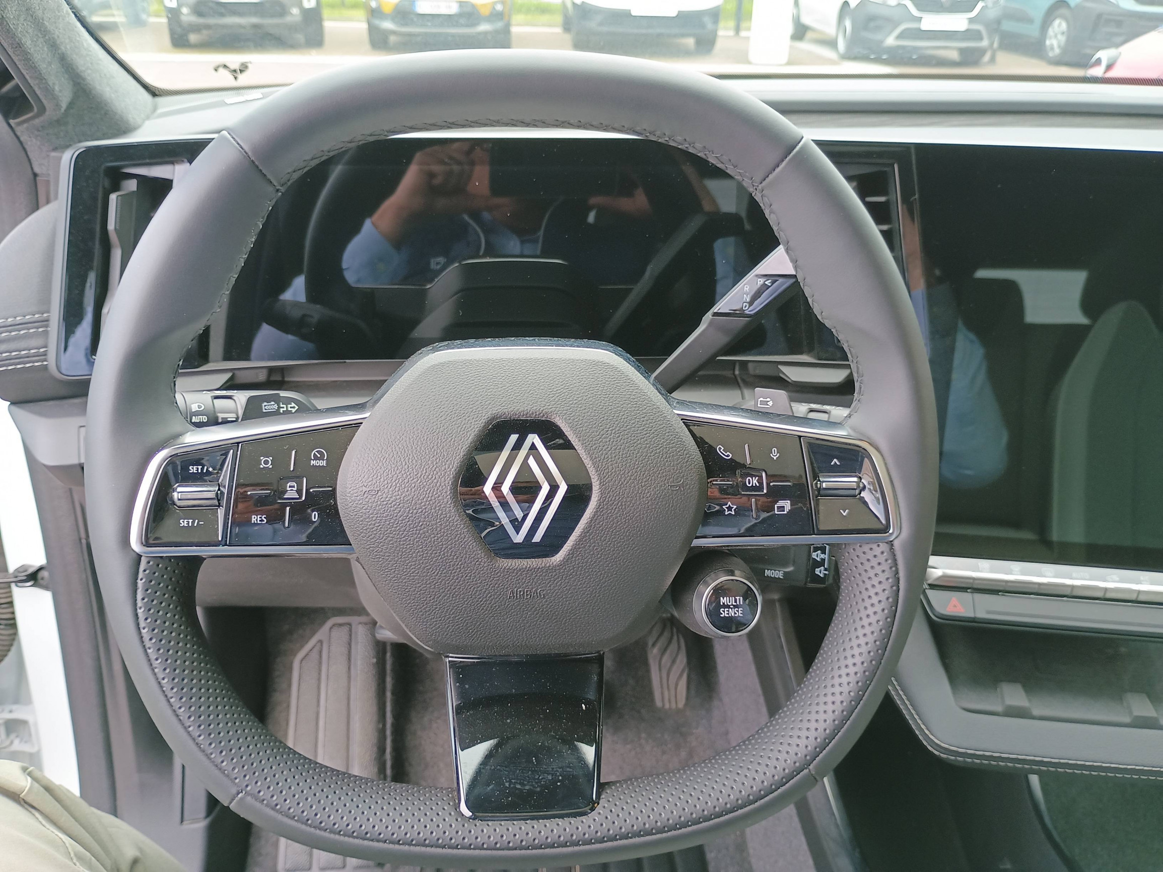 Vente en ligne Renault Scenic E-Tech  220 ch grande autonomie au prix de 39 491 €