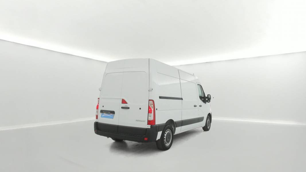 Vente en ligne Renault Master Fourgon MASTER FGN TRAC F3500 L2H2 BLUE DCI 135 au prix de 22 990 €