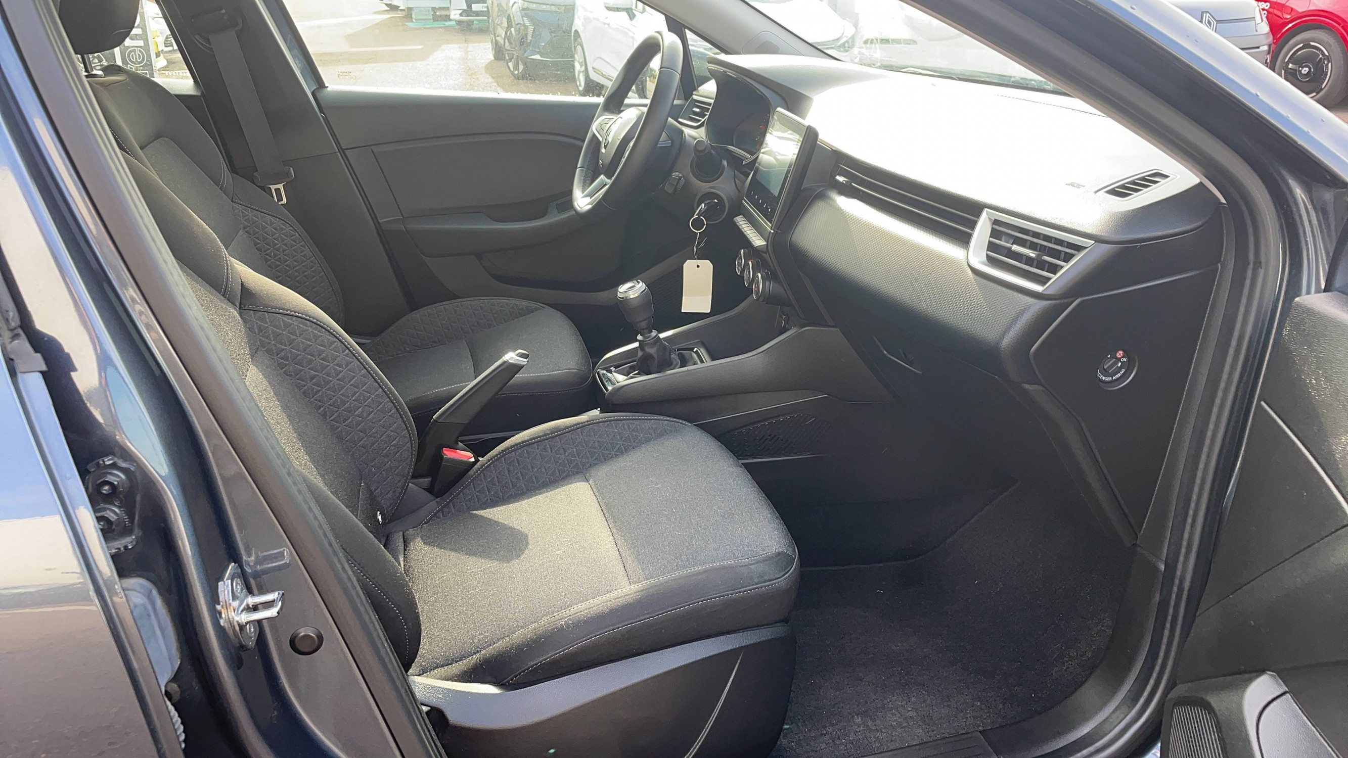 Vente en ligne Renault Clio 5 Clio TCe 100 GPL - 21N au prix de 13 990 €