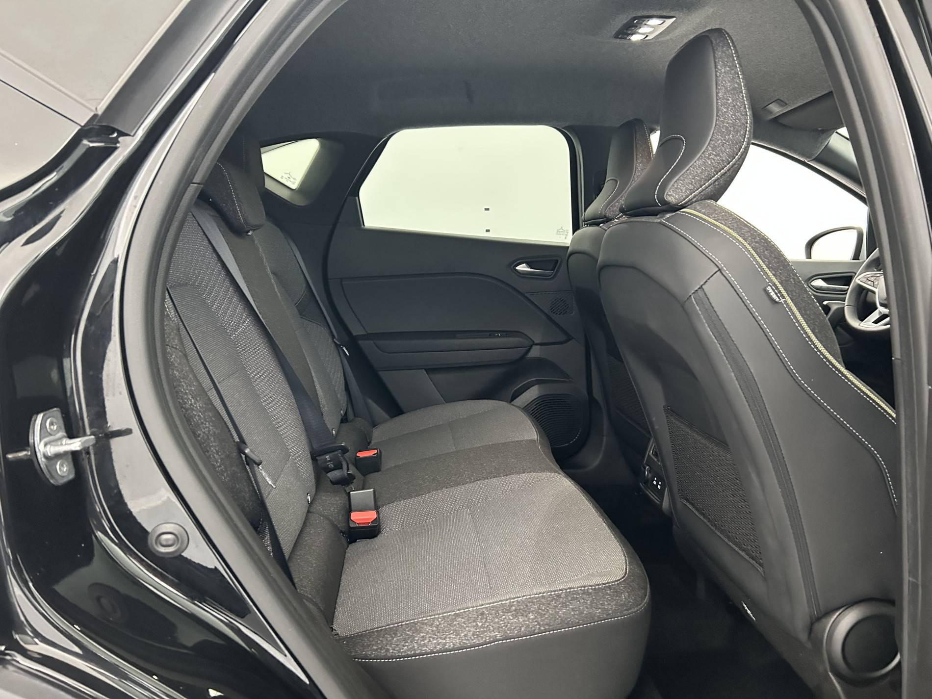 Vente en ligne Renault Captur  E-Tech full hybrid 145 ch au prix de 25 990 €