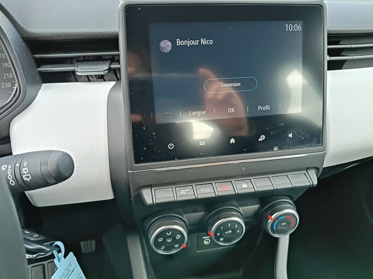 Vente en ligne Renault Clio 5 Clio TCe 90 - 21N au prix de 13 990 €