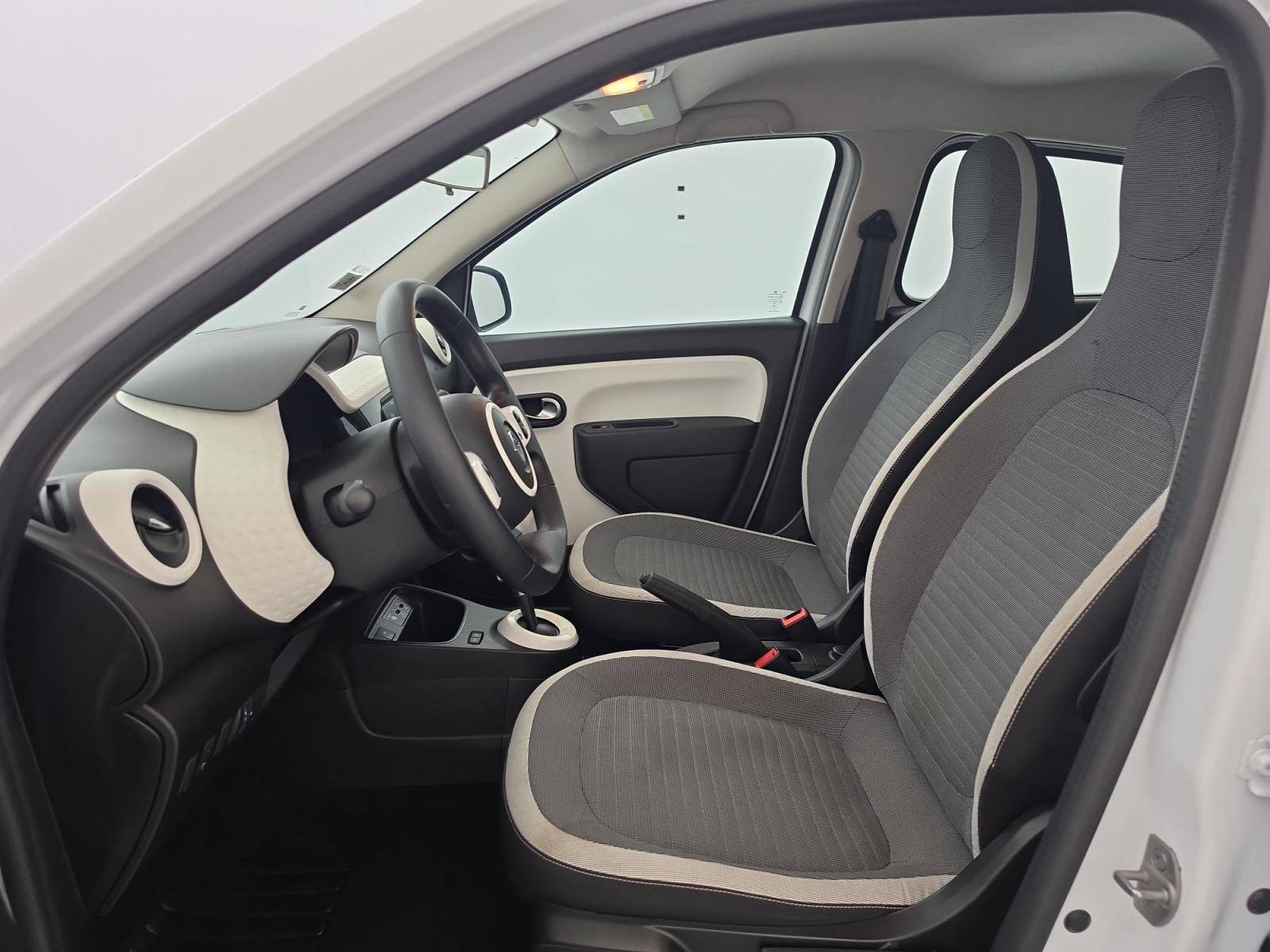 Vente en ligne Renault Twingo Electrique Twingo III E-Tech au prix de 12 490 €